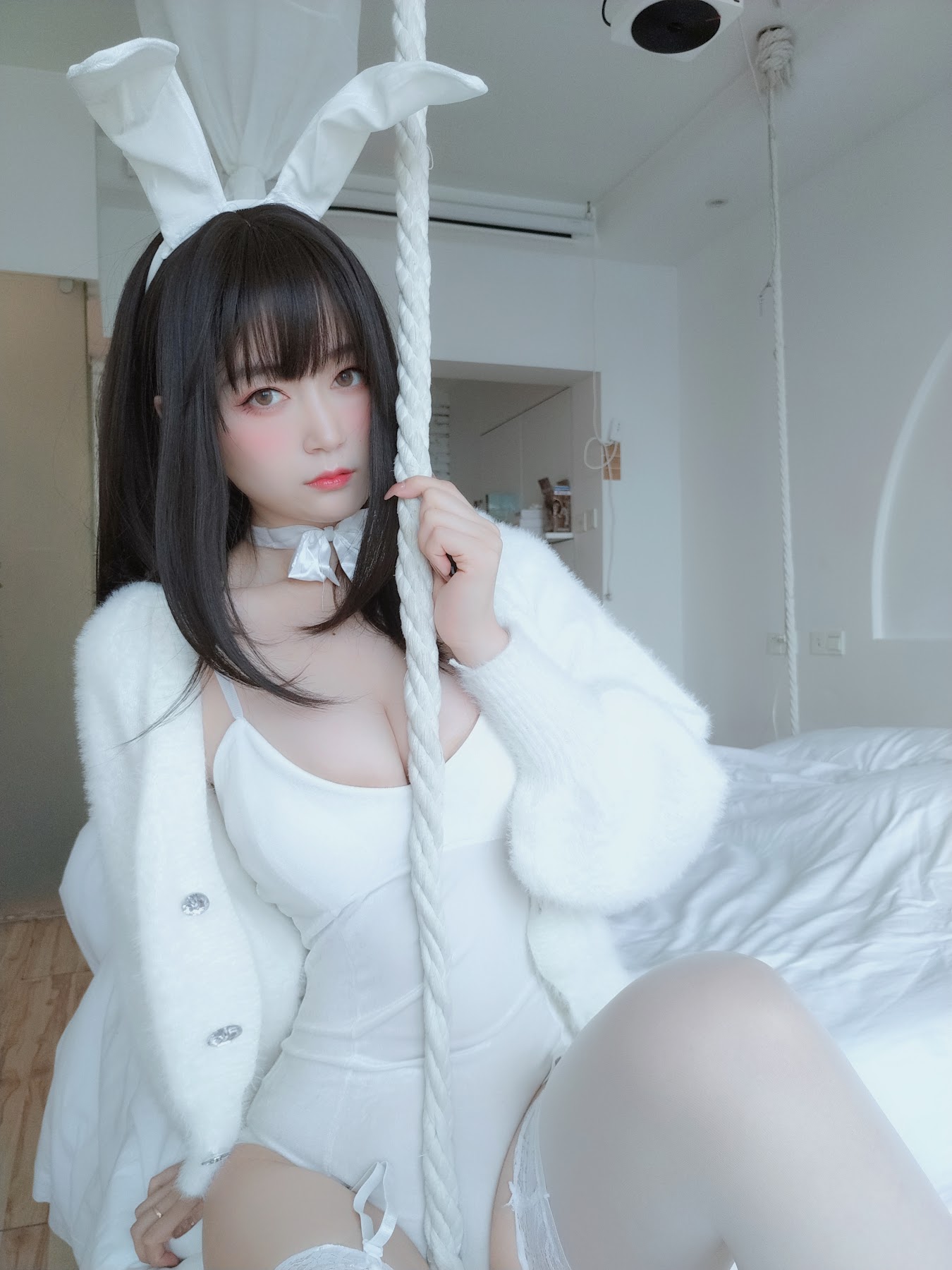 Coser@白银81 白丝兔子 - P53