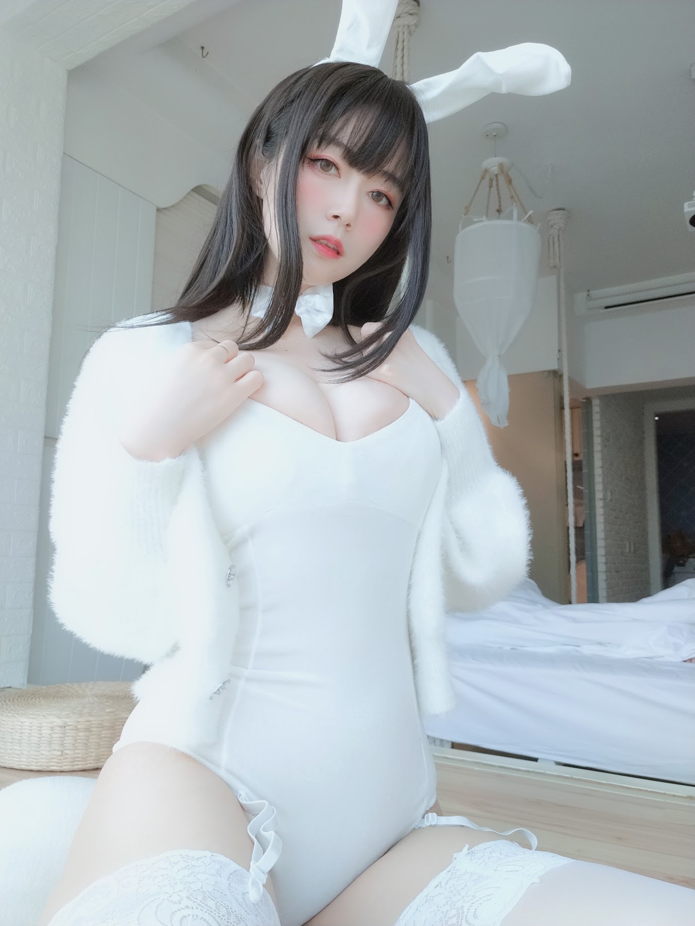 Coser@白银81 白丝兔子 - P56