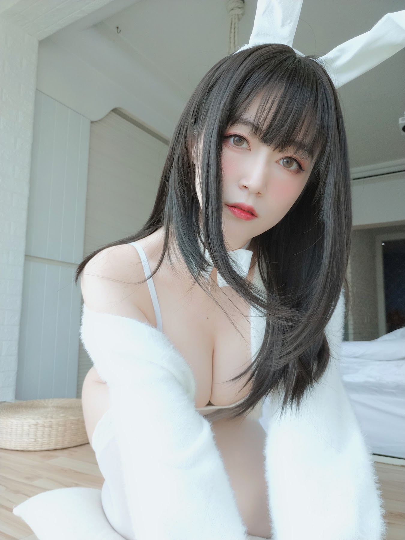 Coser@白银81 白丝兔子 - P72