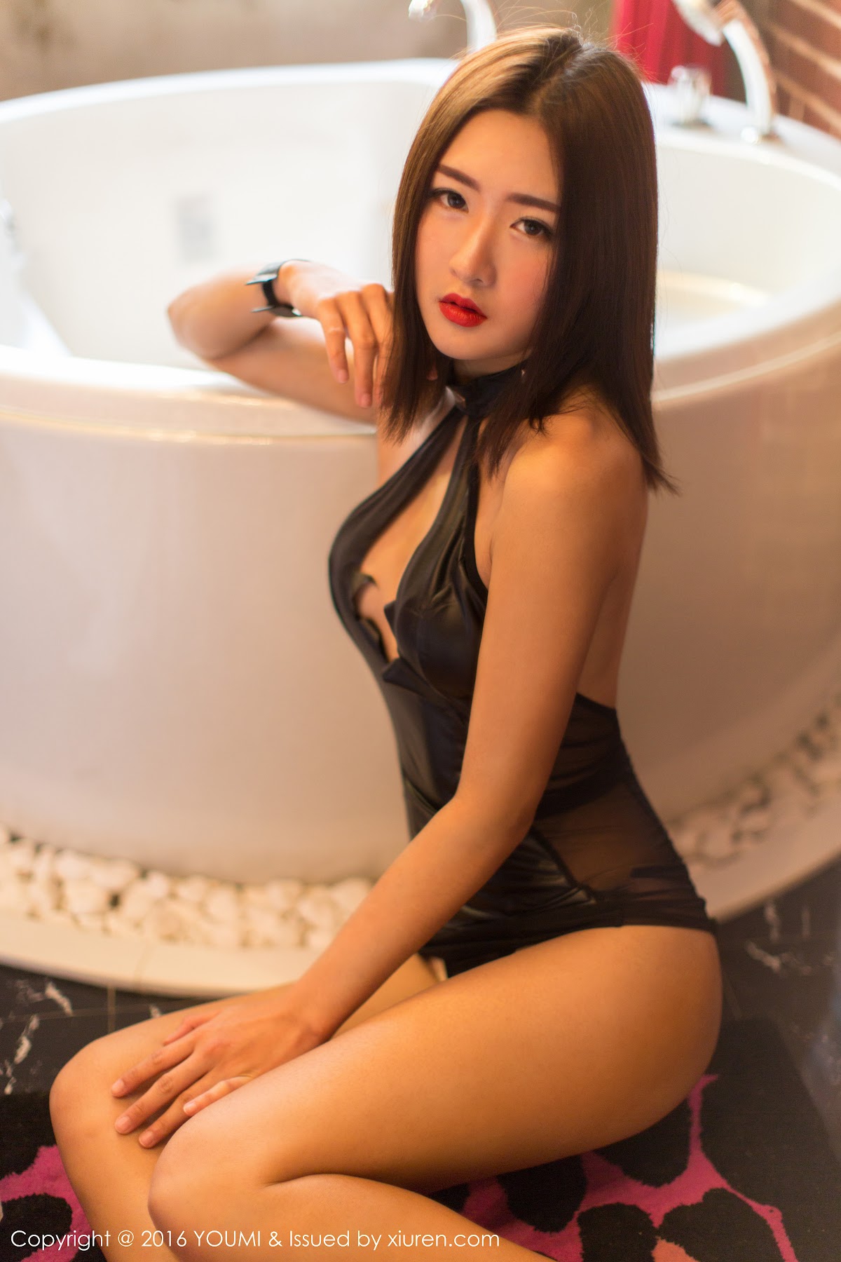 YouMi Vol.004 LIN (周琰琳) - P26