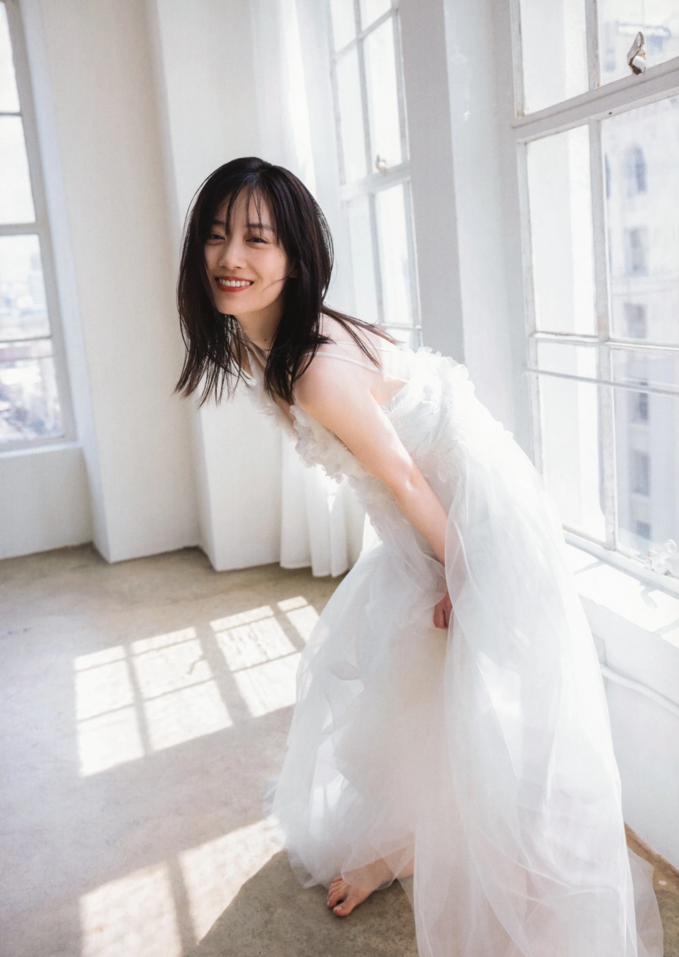 Mizuki Yamashita 山下美月, 2nd写真集 「ヒロイン」 Set.02 - P24