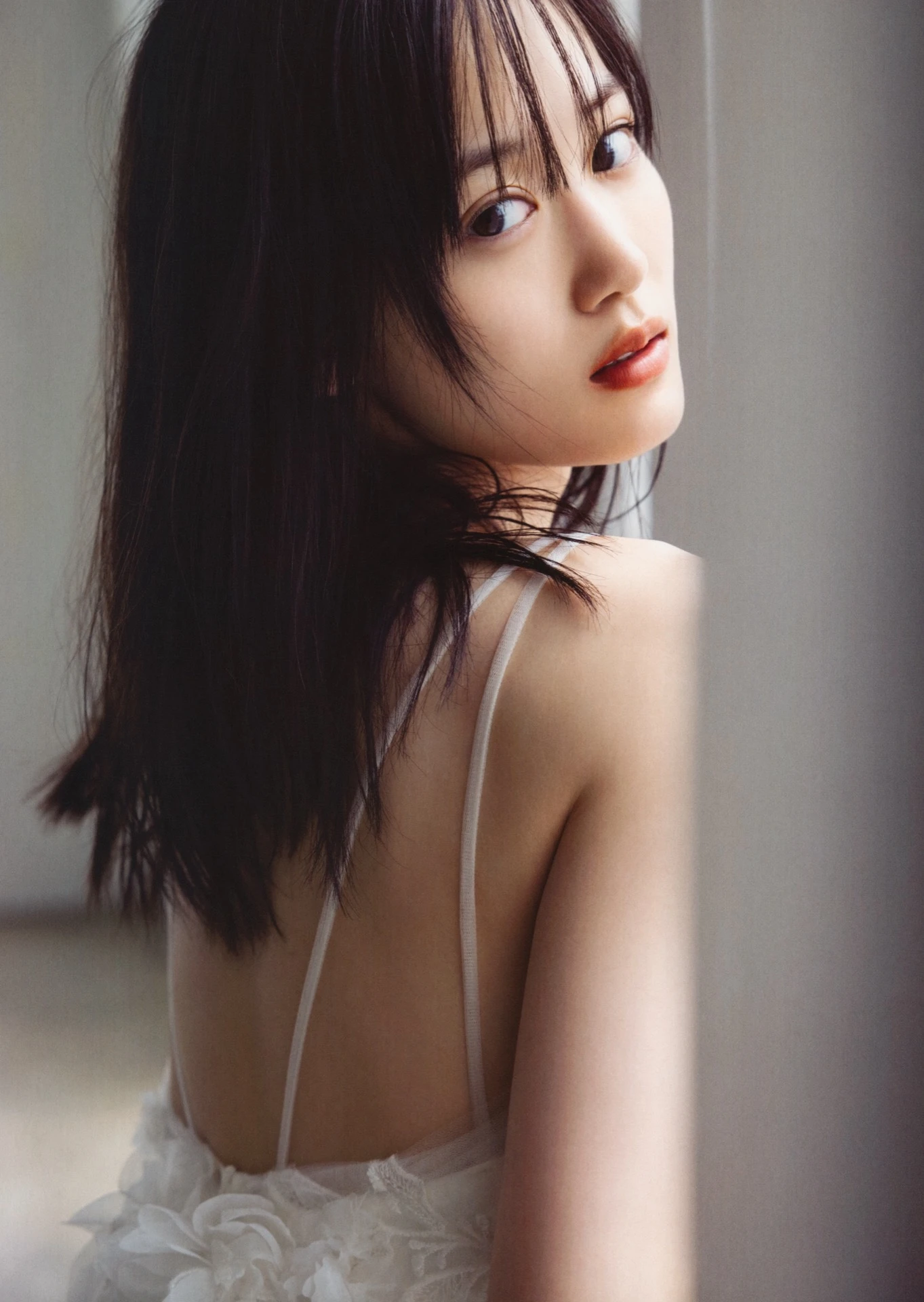 Mizuki Yamashita 山下美月, 2nd写真集 「ヒロイン」 Set.02 - P25