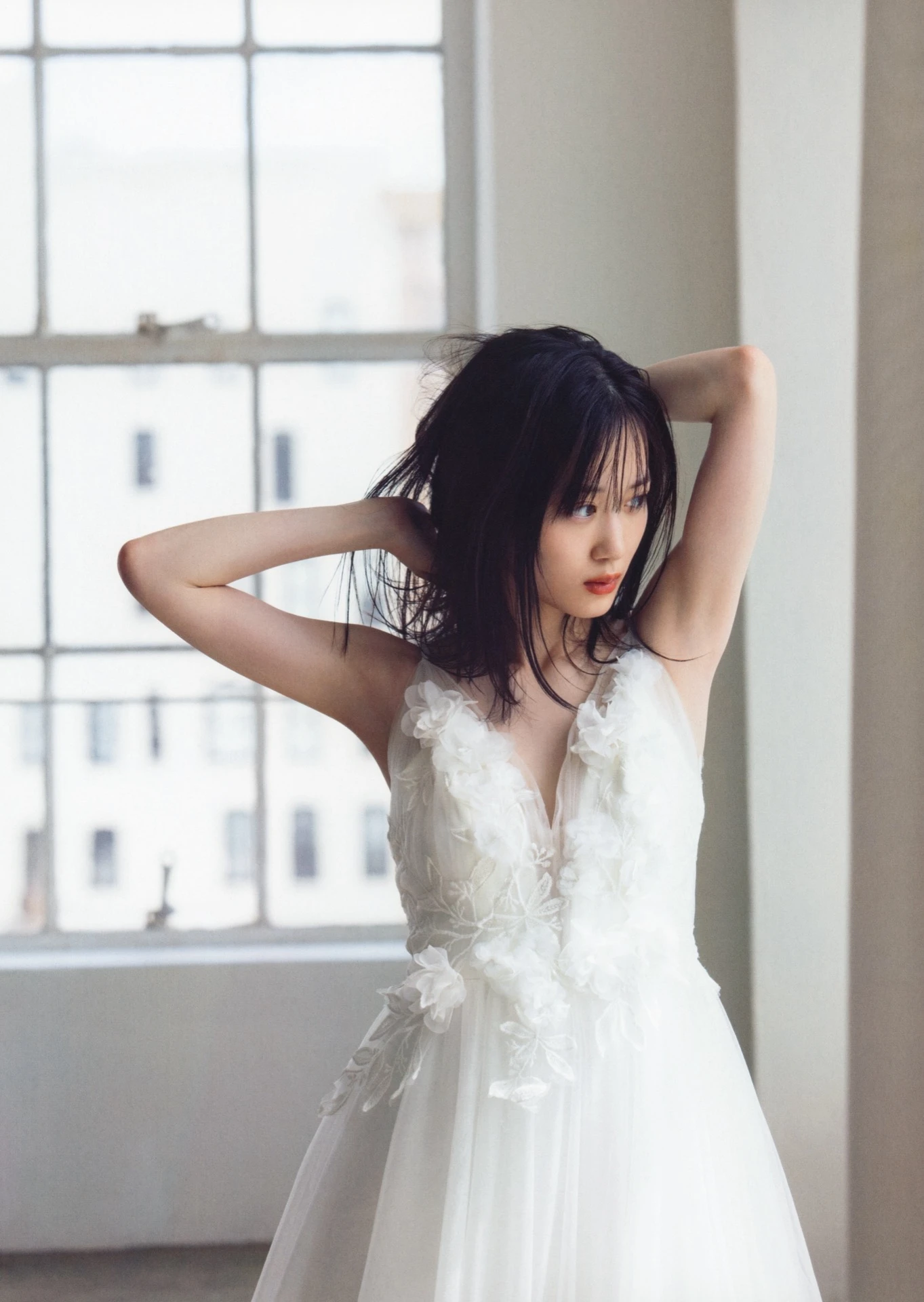 Mizuki Yamashita 山下美月, 2nd写真集 「ヒロイン」 Set.02 - P26