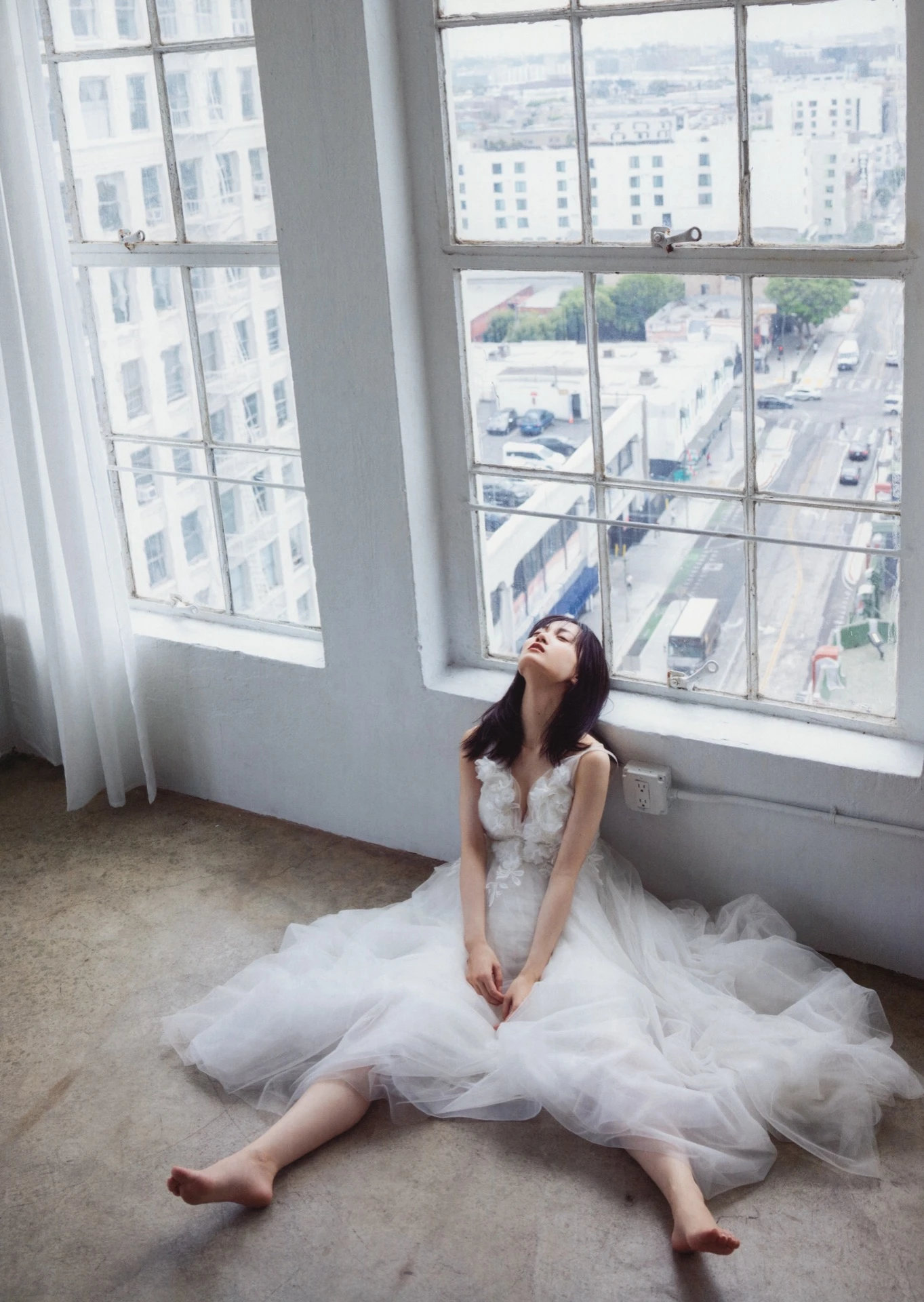 Mizuki Yamashita 山下美月, 2nd写真集 「ヒロイン」 Set.02 - P29