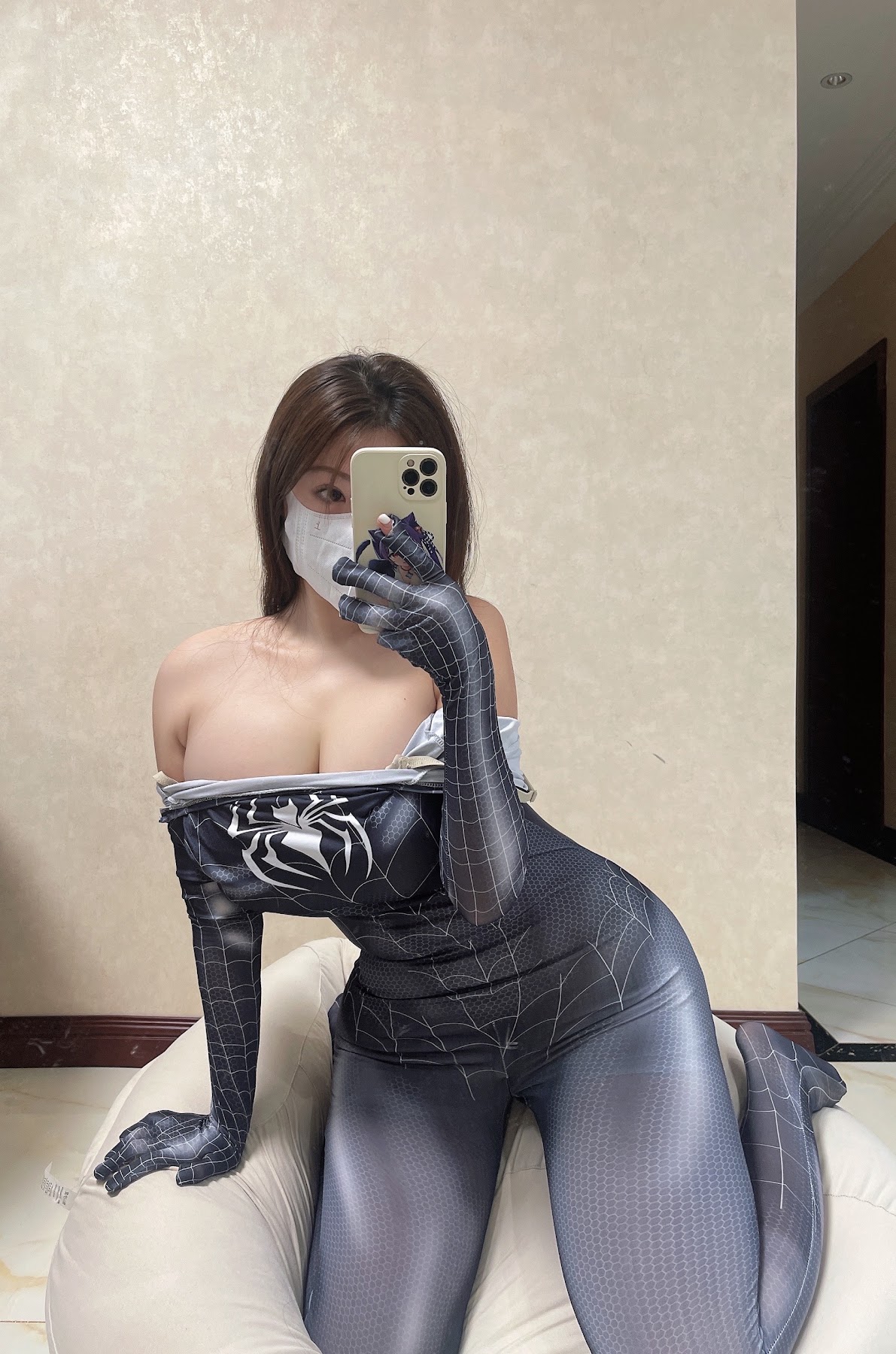 Nai Bao Mei Zhi (奶宝妹纸) – 蜘蛛女侠 - P25