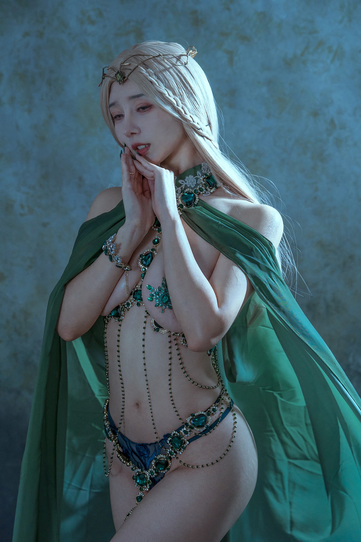 Coser@云溪溪 (Yunx1x1) Vol.037 奶桃 Malachite孔雀石 - P13
