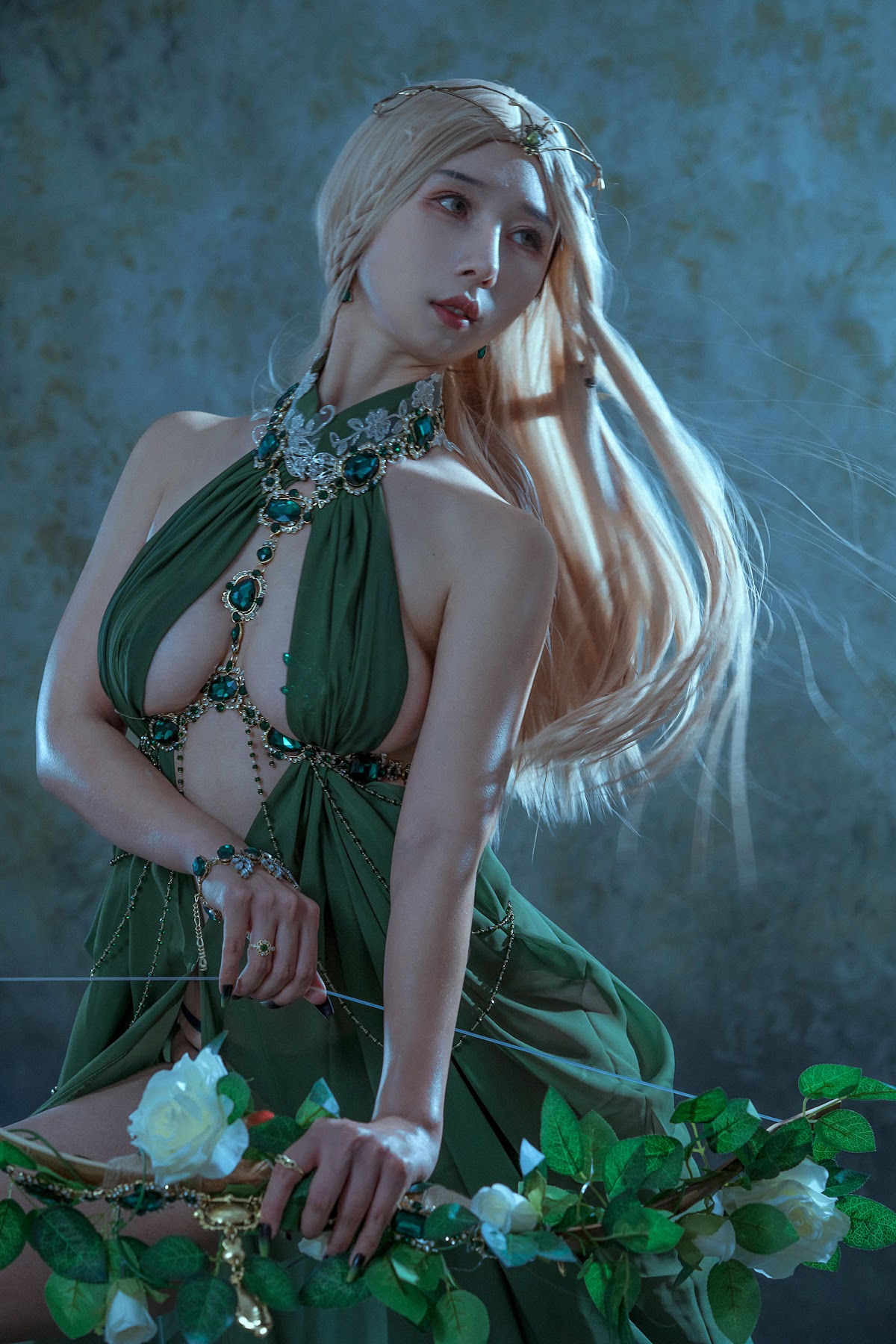 Coser@云溪溪 (Yunx1x1) Vol.037 奶桃 Malachite孔雀石 - P25
