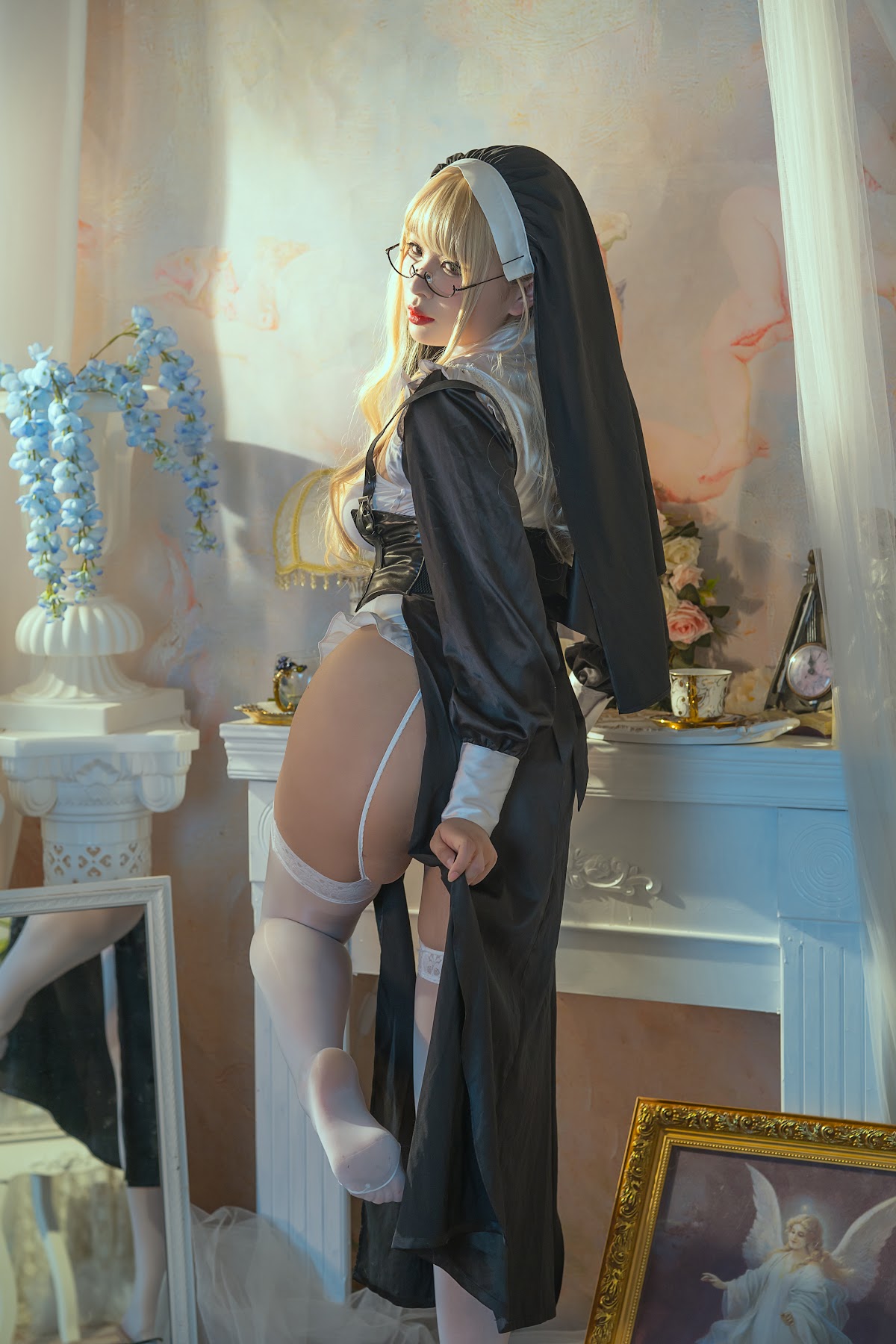 Coser@云溪溪 (Yunx1x1) Vol.052 奶桃 N62修女团 (&胡桃猫&轩萧学姐) - P43