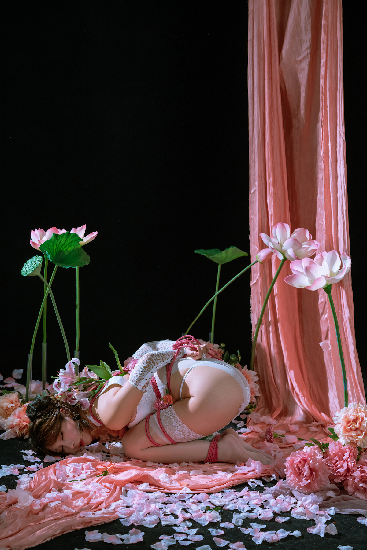 Coser@云溪溪 (Yunx1x1) Vol.060 奶桃桃 月 - P36
