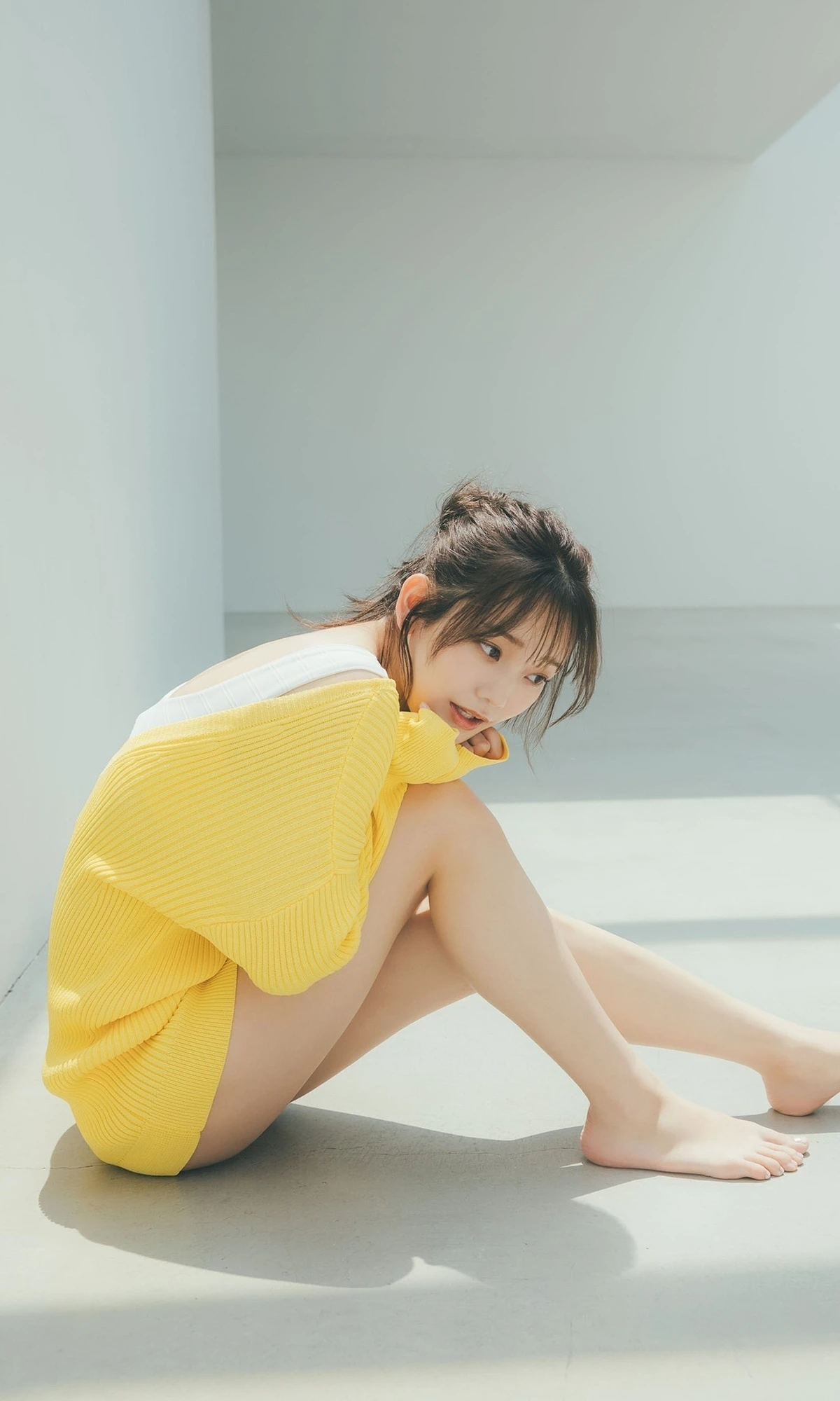 Shino Aoto 青戸しの, 週プレ Photo Book 「WHITE and・・・」 Set.01 - P19