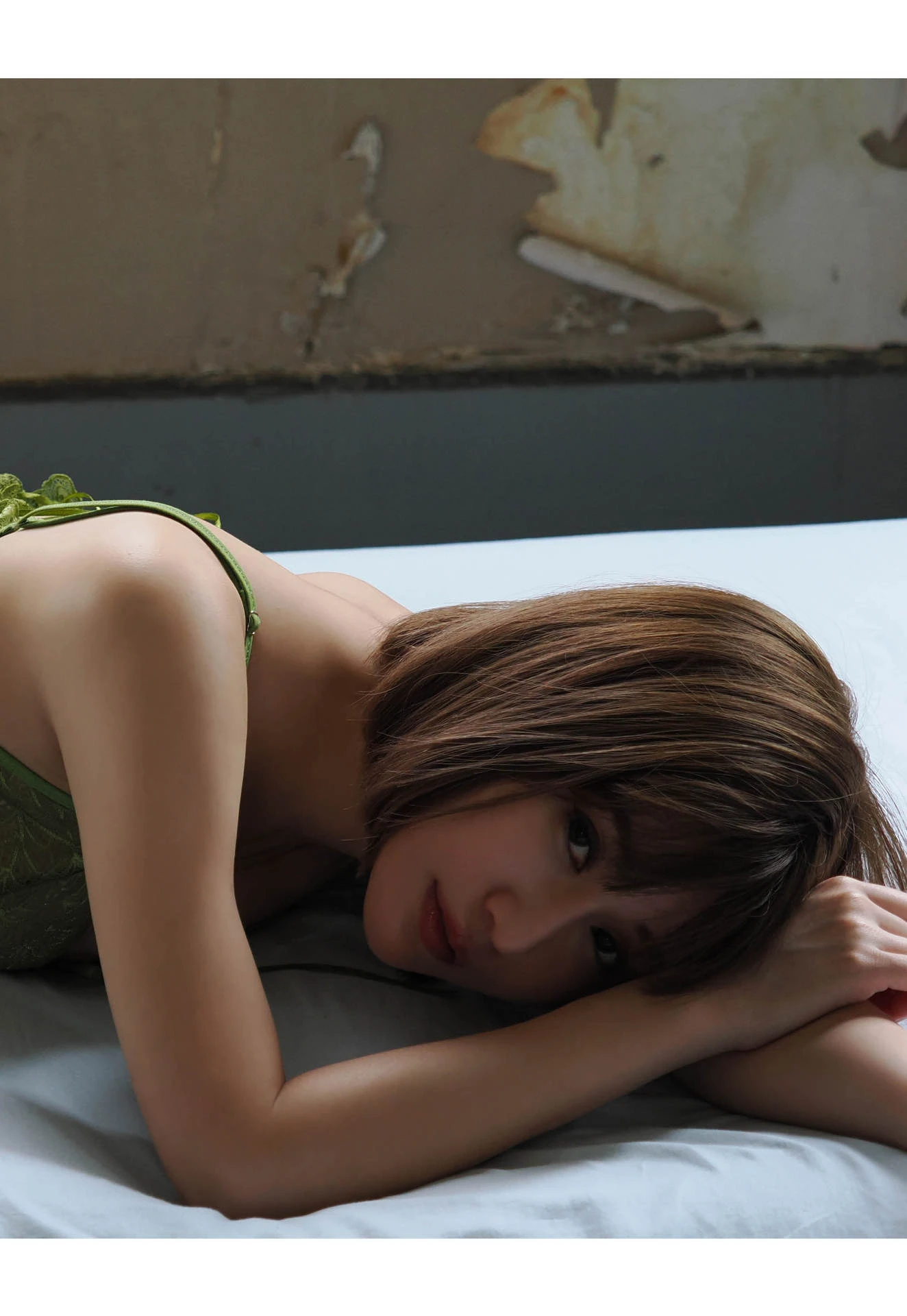 Riho Fujimori 藤森里穂, 山岸伸 × SOFT ON DEMANDデジタル写真集 「nostalgia」 Set.02 - P18