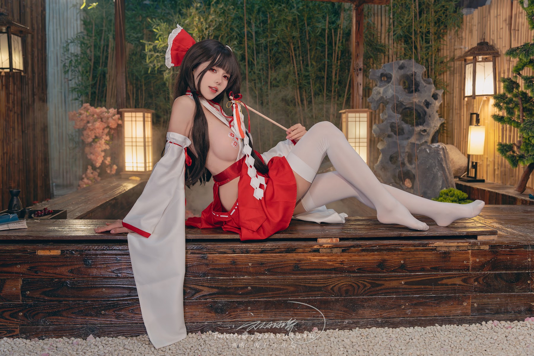 Coser@黏黏团子兔 – 狐之灵梦 Roly Poly - P9