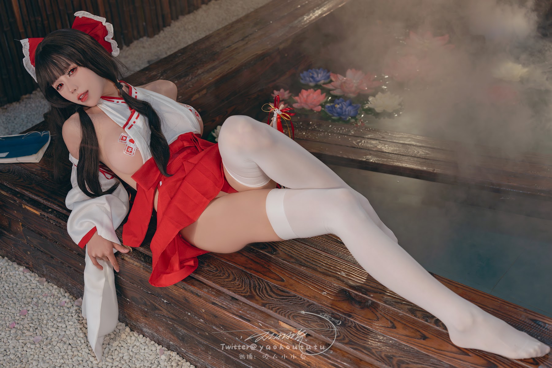 Coser@黏黏团子兔 – 狐之灵梦 Roly Poly - P10