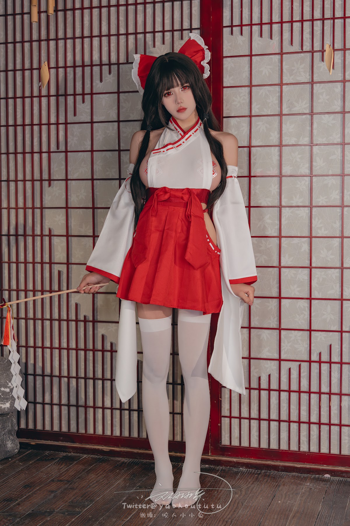 Coser@黏黏团子兔 – 狐之灵梦 Roly Poly - P11