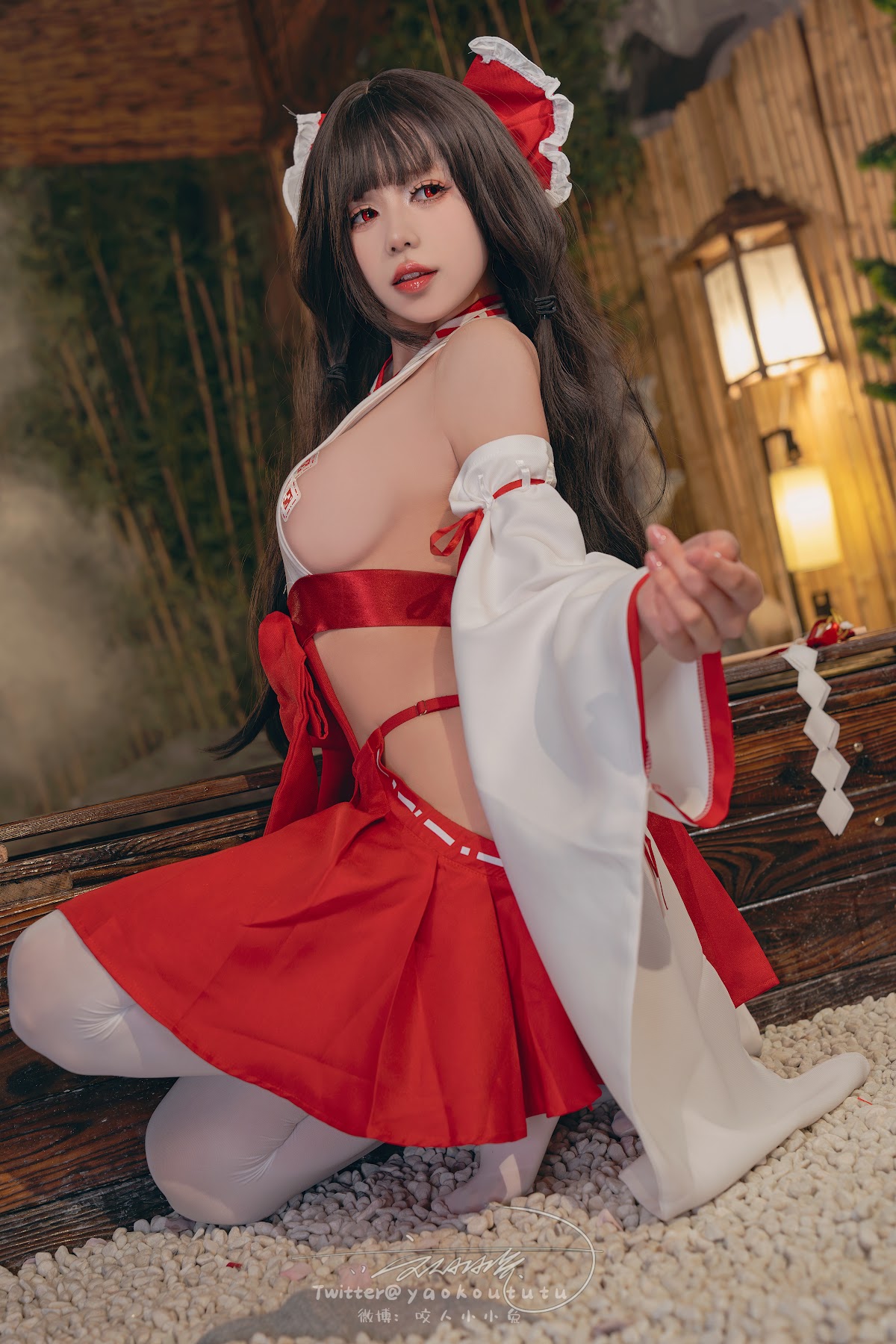 Coser@黏黏团子兔 – 狐之灵梦 Roly Poly - P19