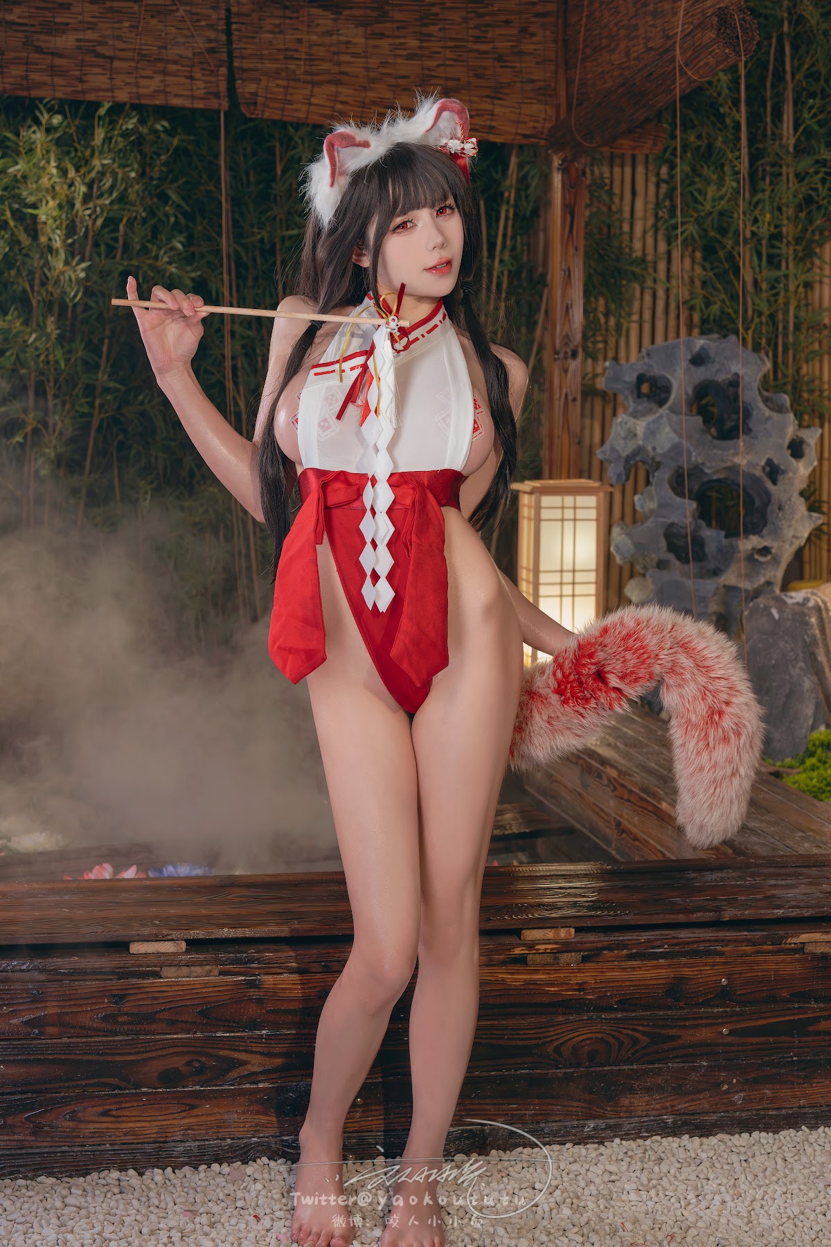 Coser@黏黏团子兔 – 狐之灵梦 Roly Poly - P32