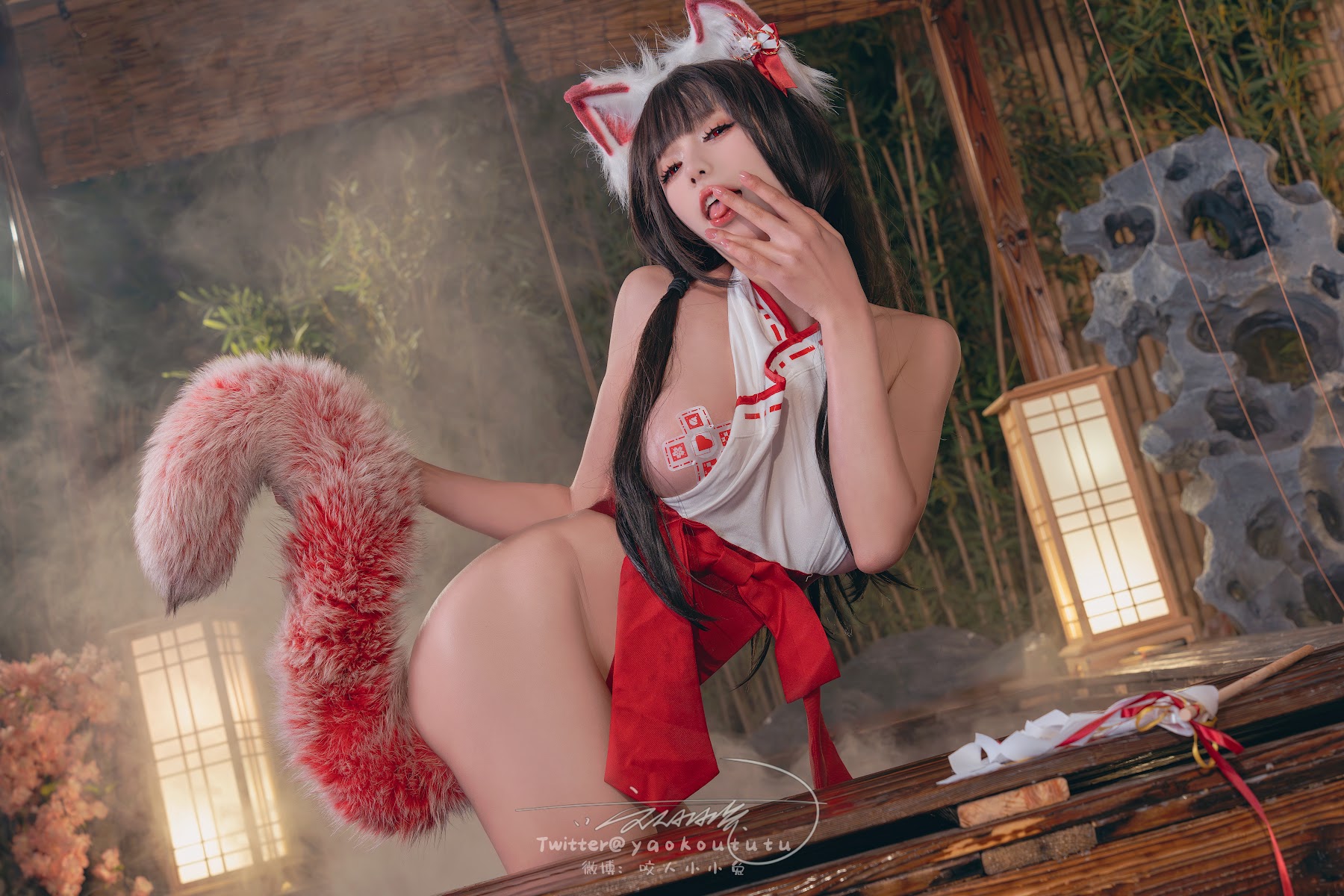 Coser@黏黏团子兔 – 狐之灵梦 Roly Poly - P45
