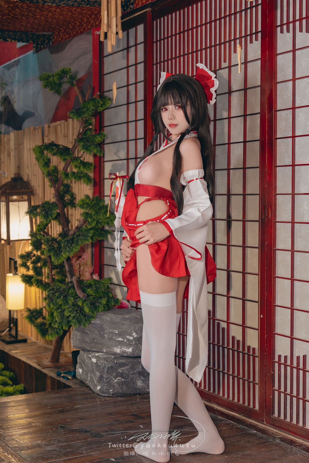 Coser@黏黏团子兔 – 狐之灵梦 Roly Poly - P66