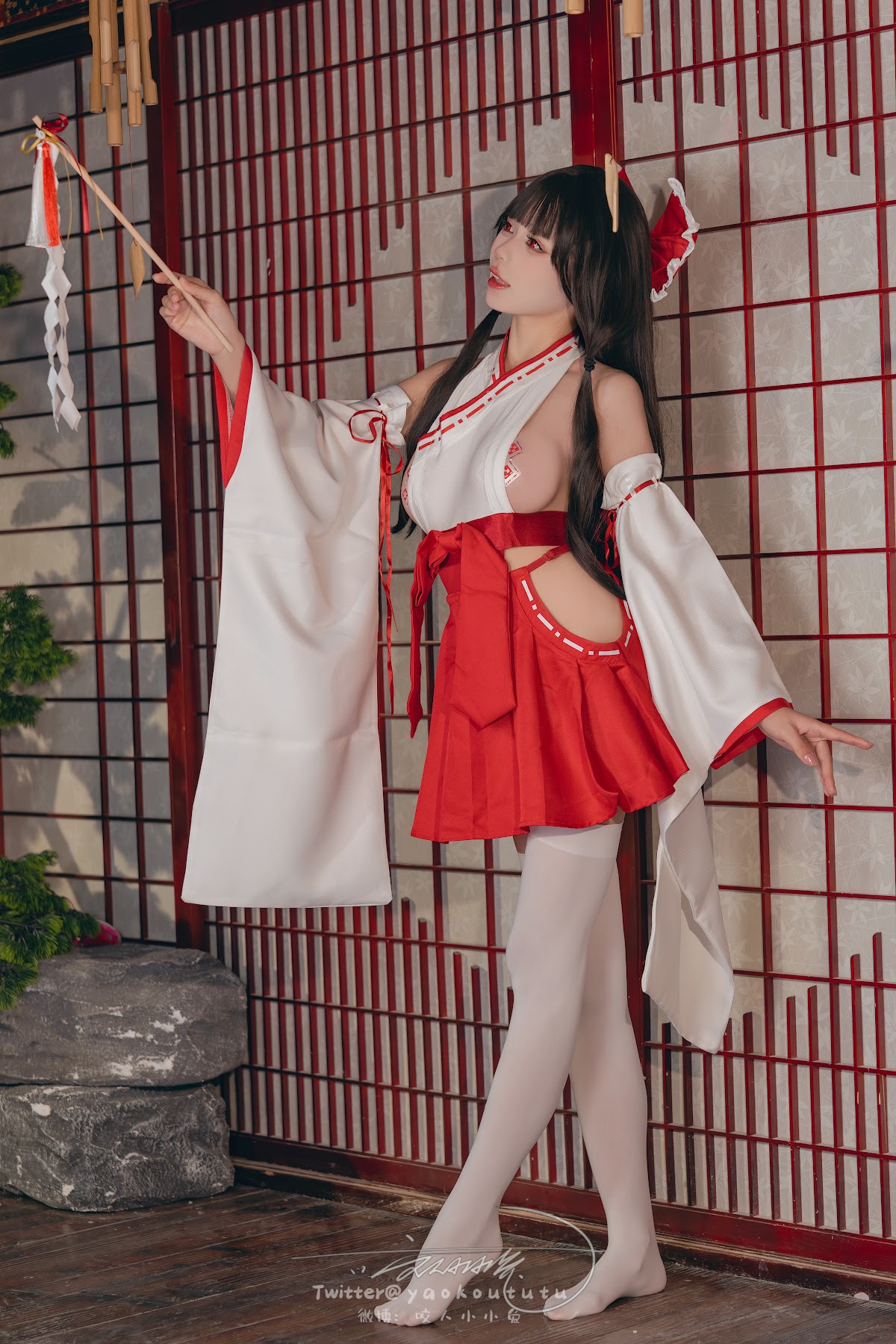 Coser@黏黏团子兔 – 狐之灵梦 Roly Poly - P69