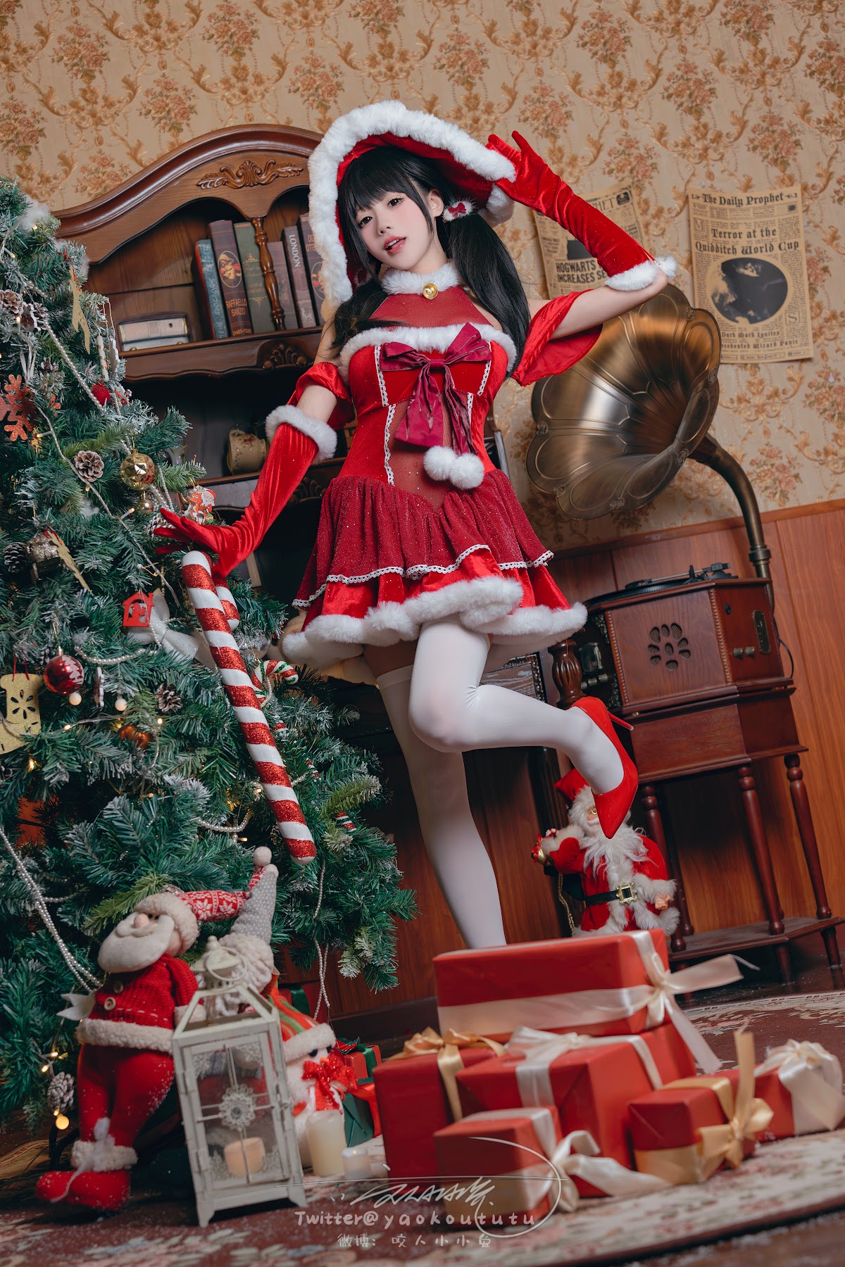 Coser@黏黏团子兔 – 魔女圣诞夜 - P7