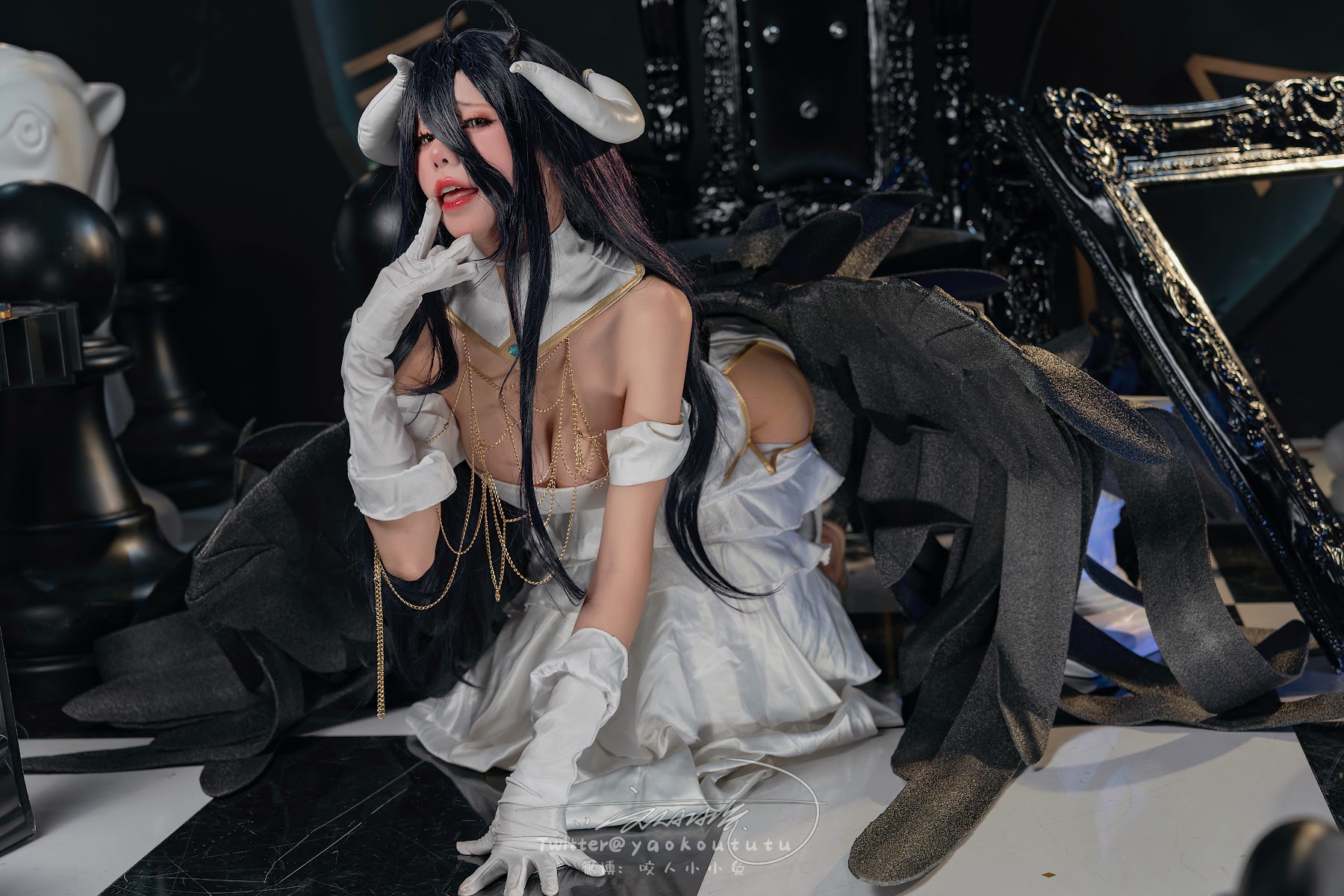 Coser@黏黏团子兔 – 魅魔之耻 雅儿贝德&Tell me - P26