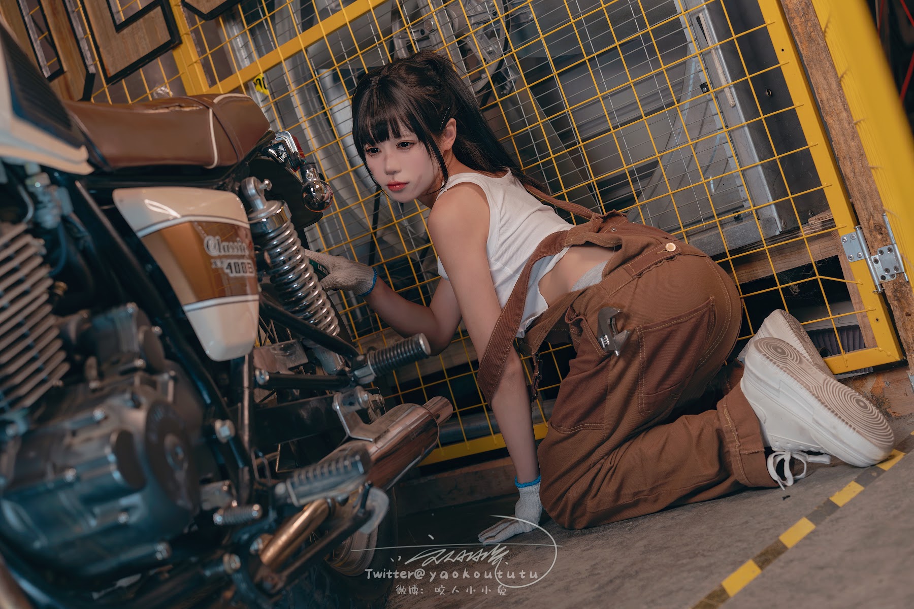 Coser@黏黏团子兔 – 机车修理工 Shake it - P10