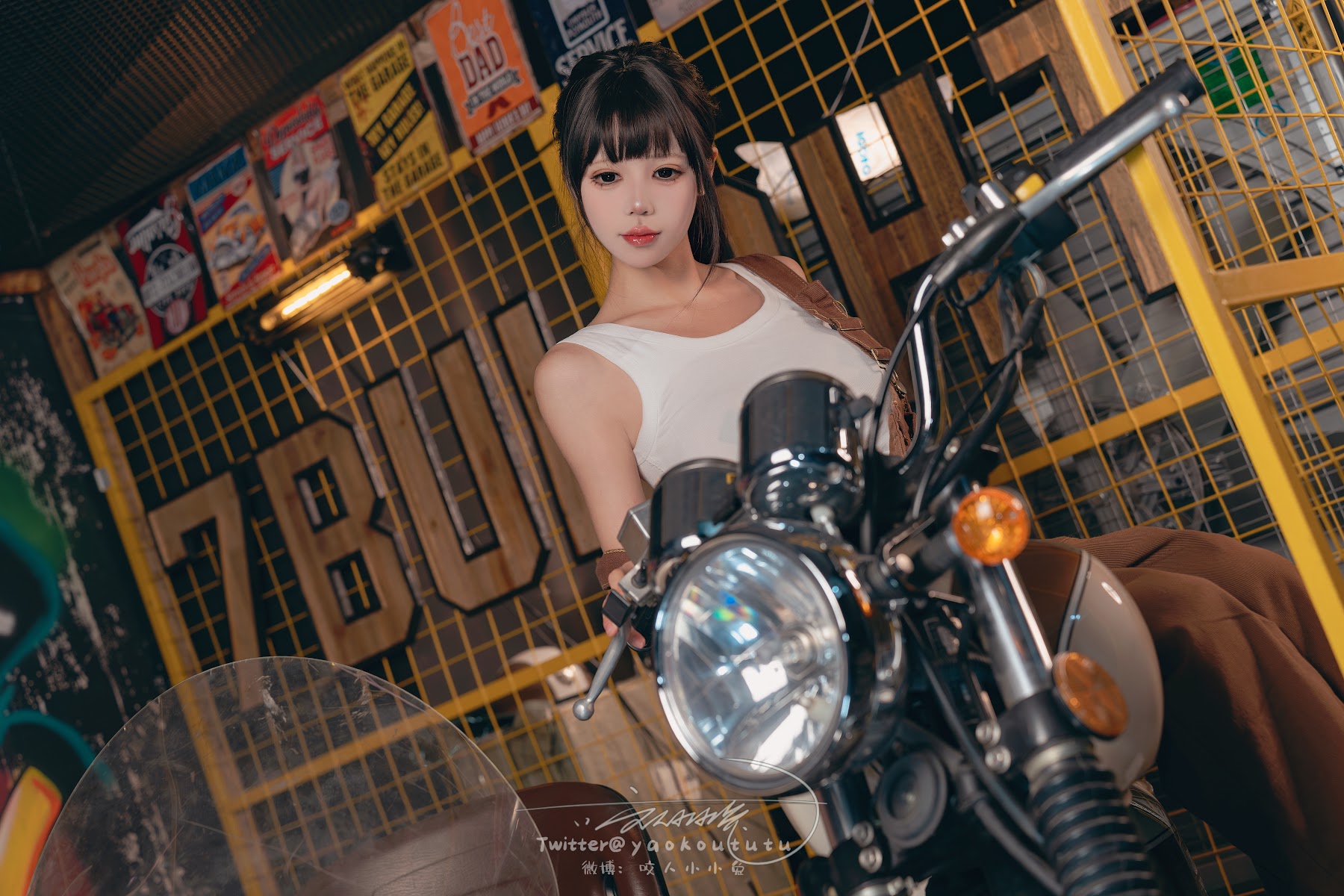 Coser@黏黏团子兔 – 机车修理工 Shake it - P11
