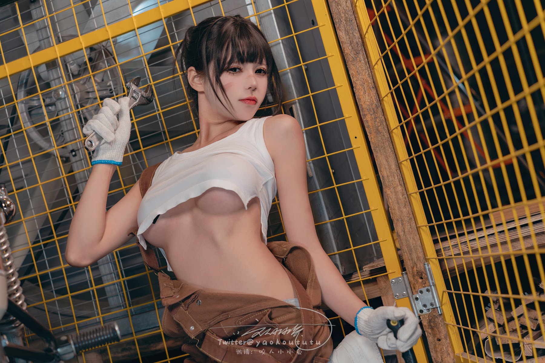 Coser@黏黏团子兔 – 机车修理工 Shake it - P14