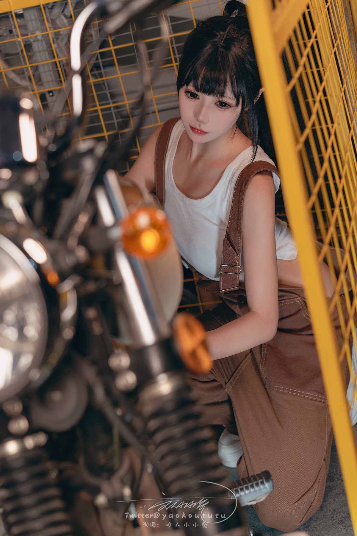 Coser@黏黏团子兔 – 机车修理工 Shake it - P33