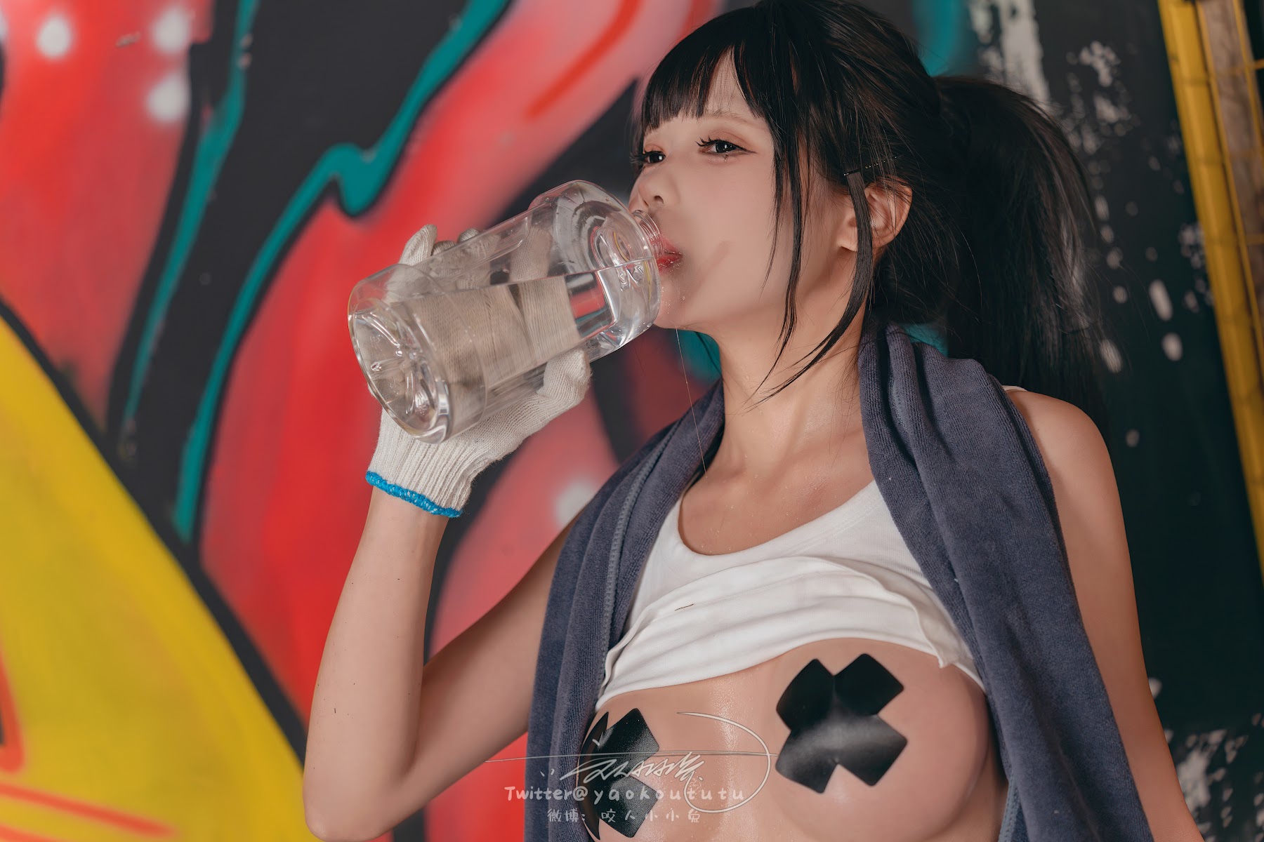 Coser@黏黏团子兔 – 机车修理工 Shake it - P65