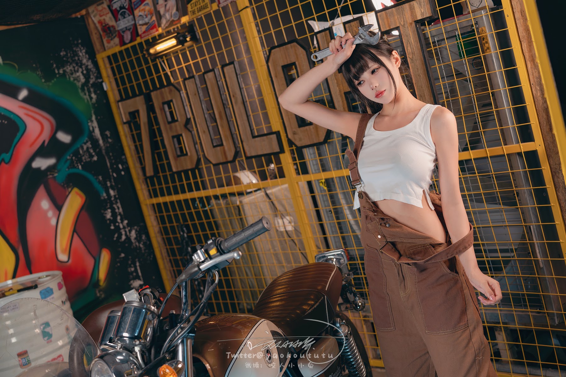 Coser@黏黏团子兔 – 机车修理工 Shake it - P69