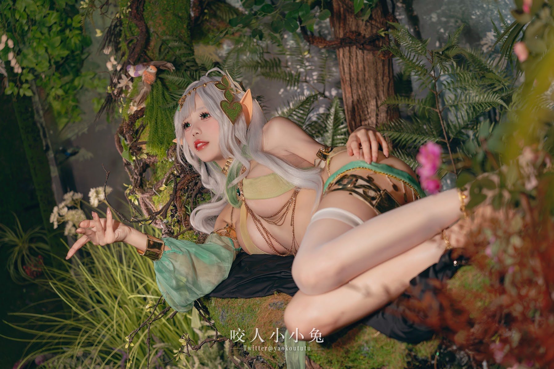 Coser@黏黏团子兔 – 被遗忘的大慈树王 - P18