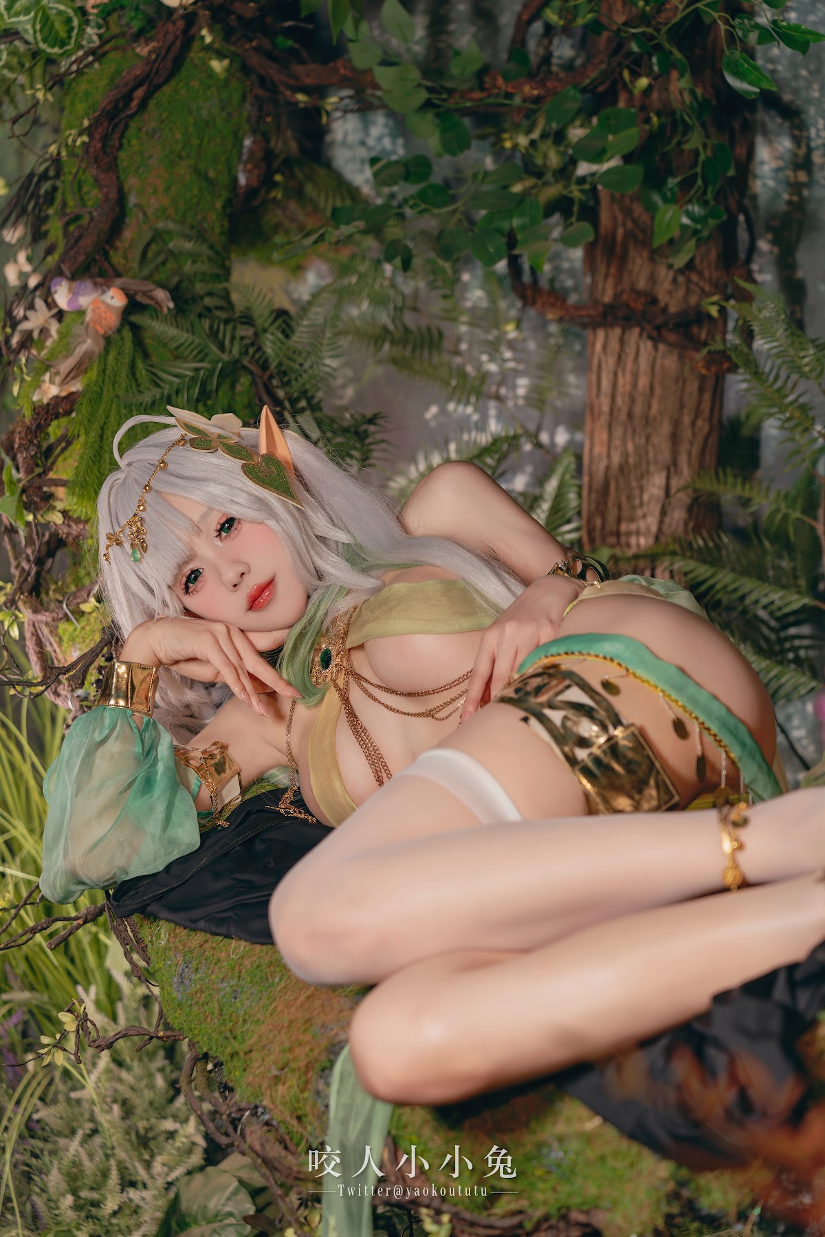 Coser@黏黏团子兔 – 被遗忘的大慈树王 - P19