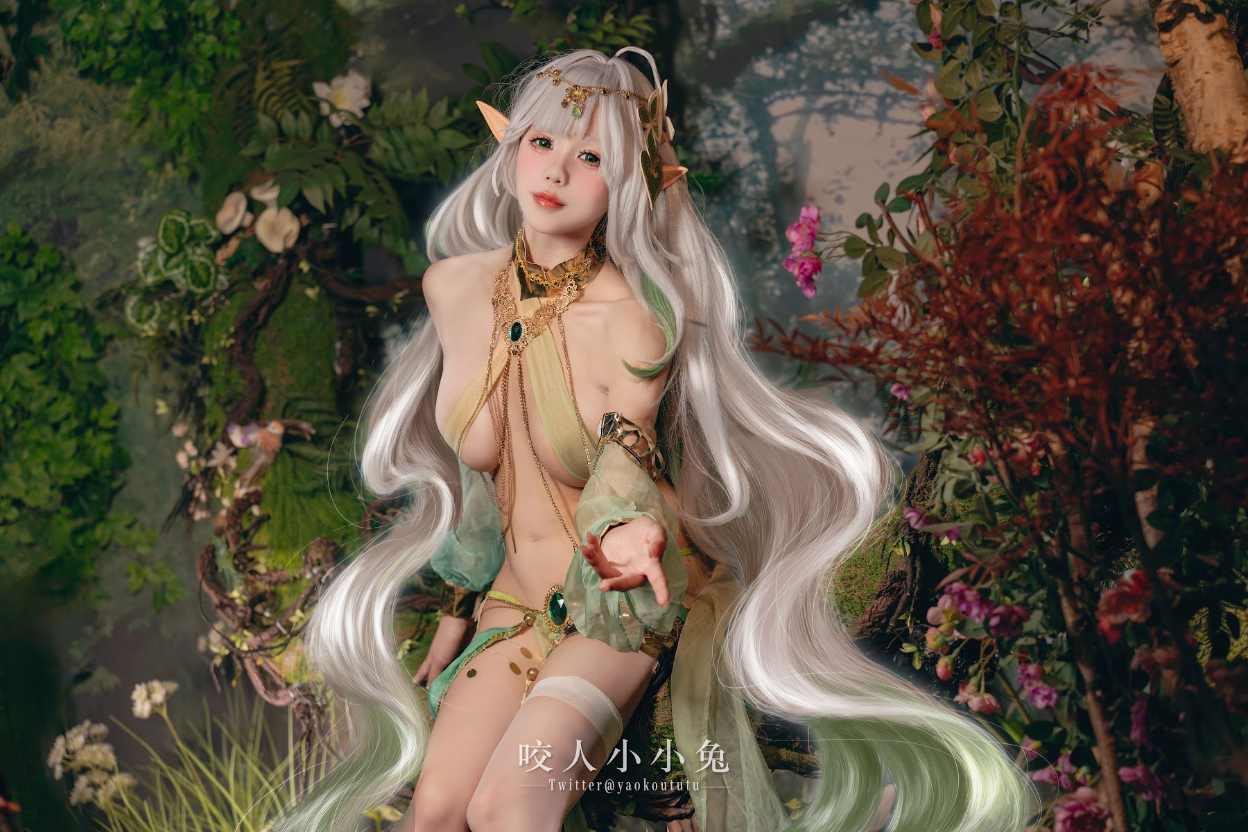 Coser@黏黏团子兔 – 被遗忘的大慈树王 - P21