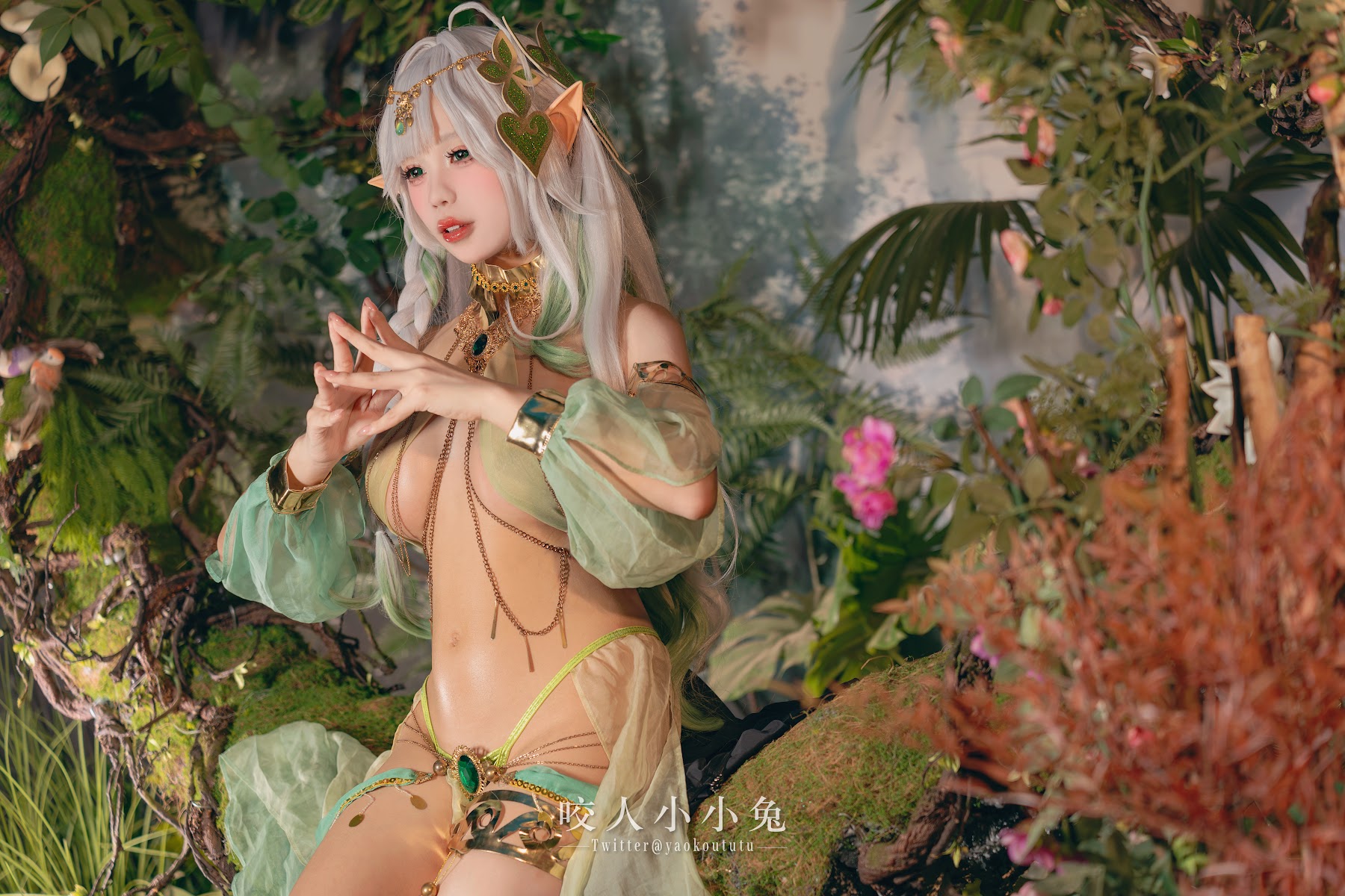 Coser@黏黏团子兔 – 被遗忘的大慈树王 - P4