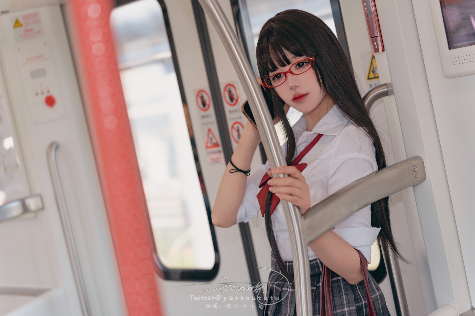 Coser@黏黏团子兔 – 电车惊魂& 期待 - P10
