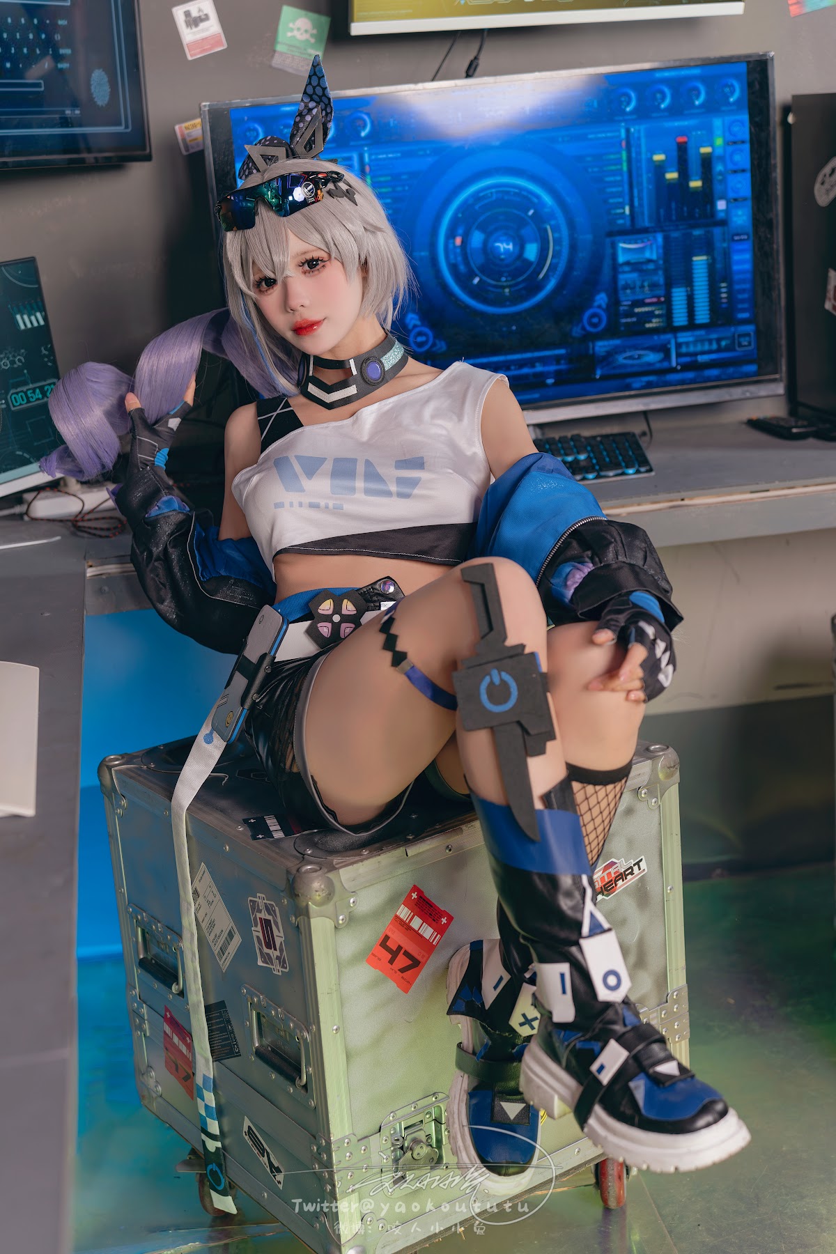 Coser@黏黏团子兔 – 崩铁·银狼Gentleman - P25