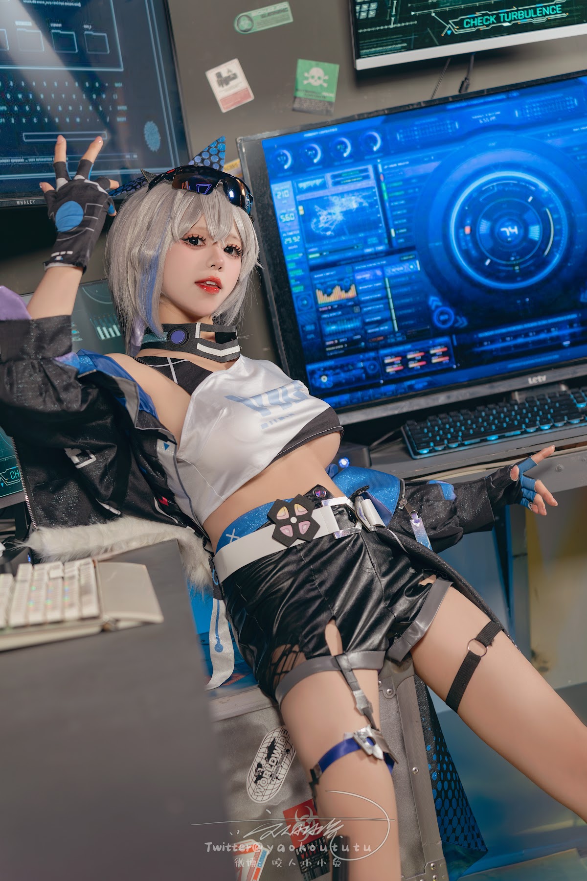 Coser@黏黏团子兔 – 崩铁·银狼Gentleman - P37