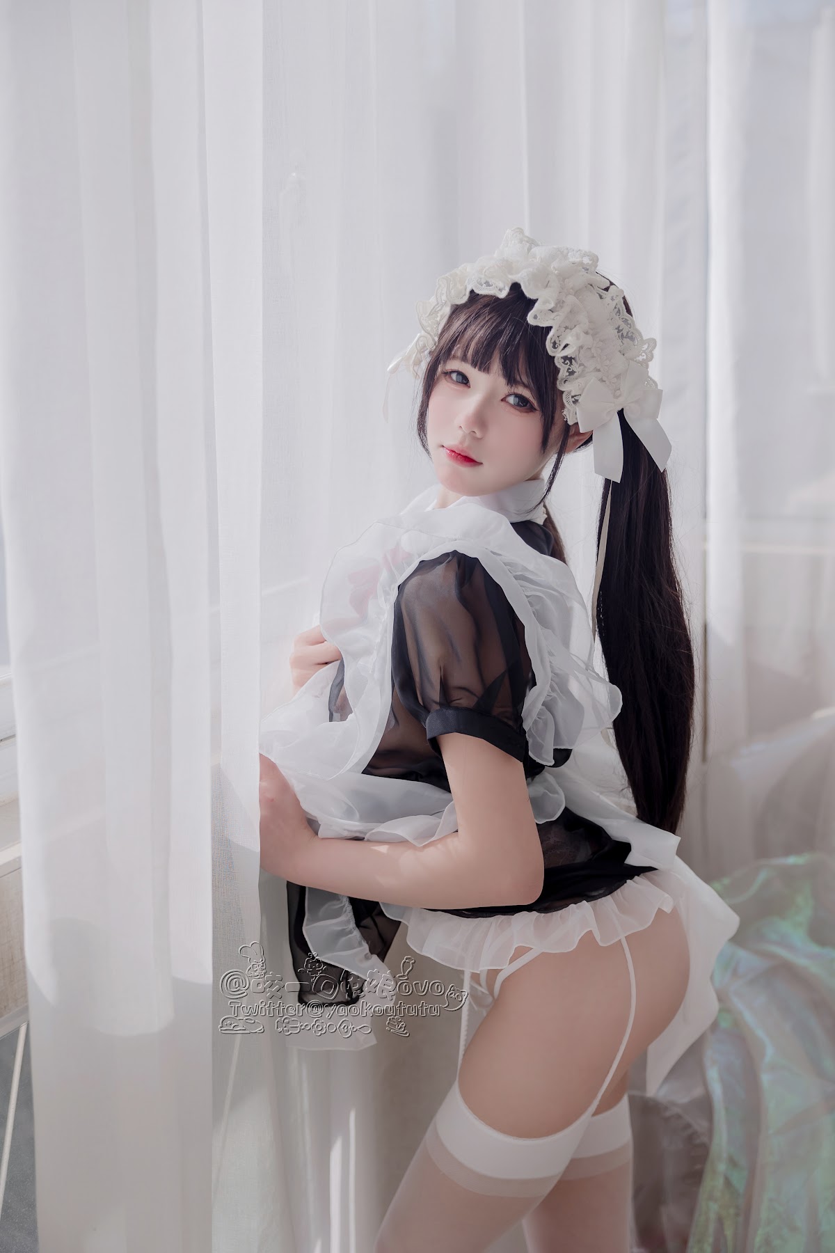 Coser@黏黏团子兔 – 黑白女仆 - P10