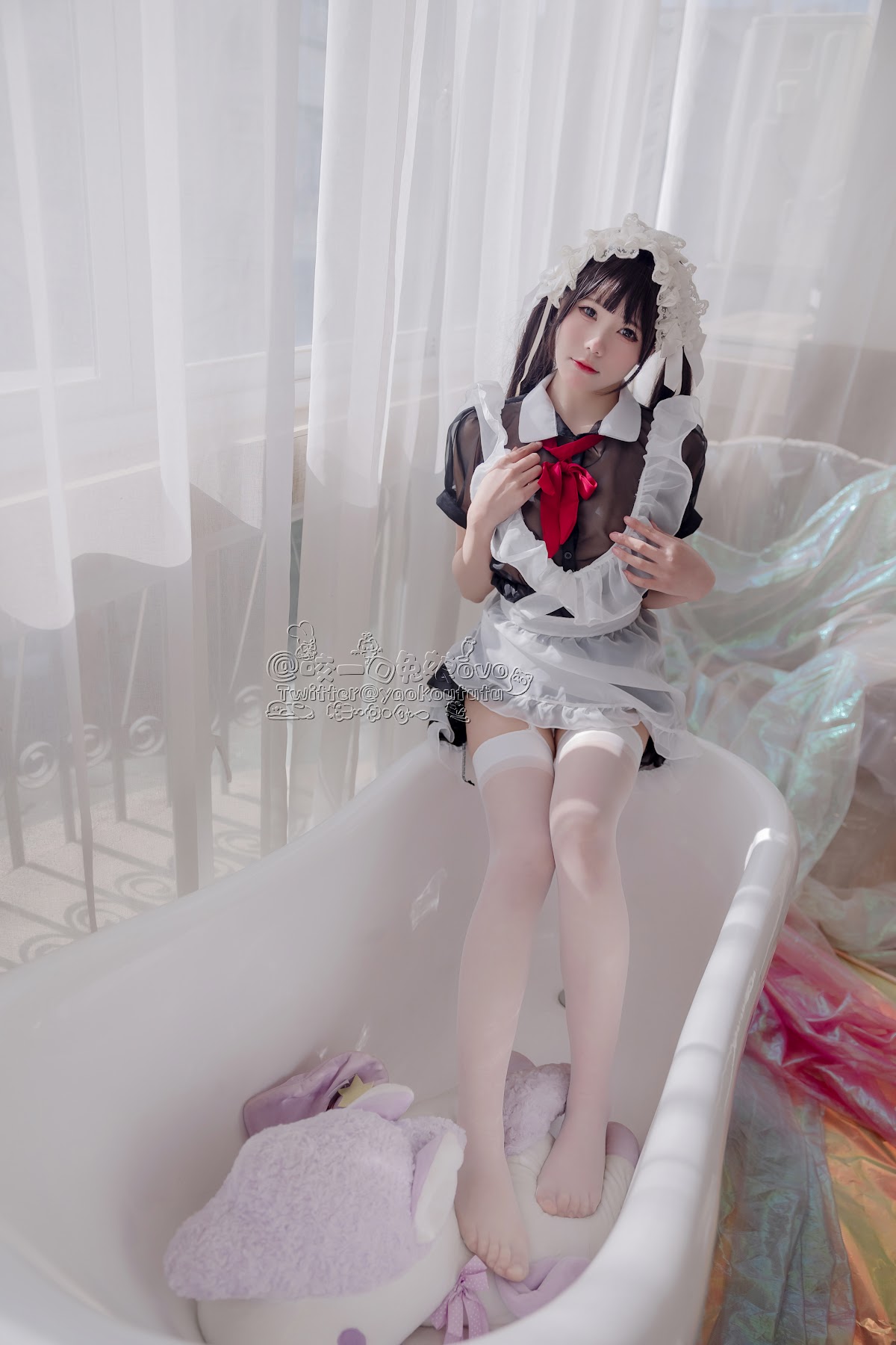 Coser@黏黏团子兔 – 黑白女仆 - P12