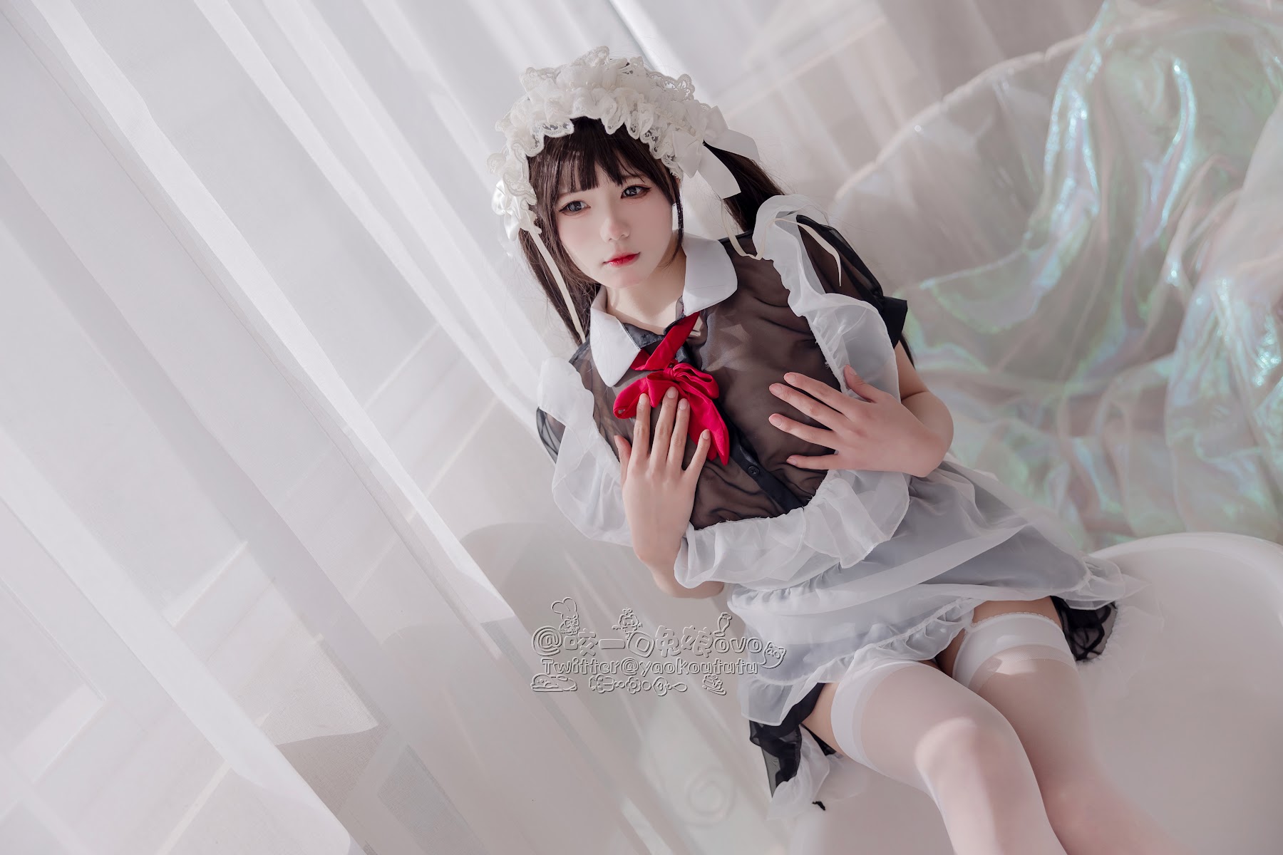 Coser@黏黏团子兔 – 黑白女仆 - P14