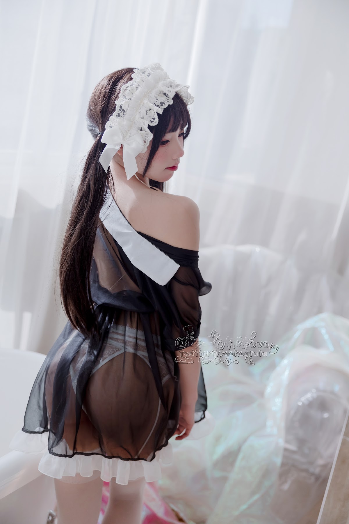 Coser@黏黏团子兔 – 黑白女仆 - P36