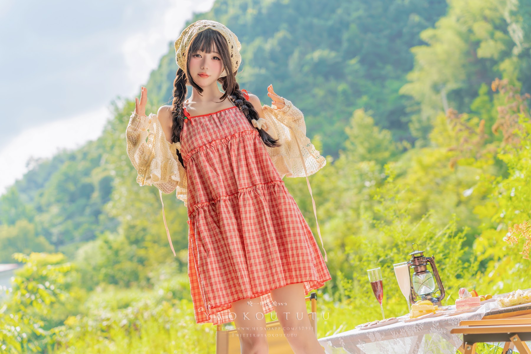 Coser@黏黏团子兔 – 绿野茶会 Lovesick Girls - P12