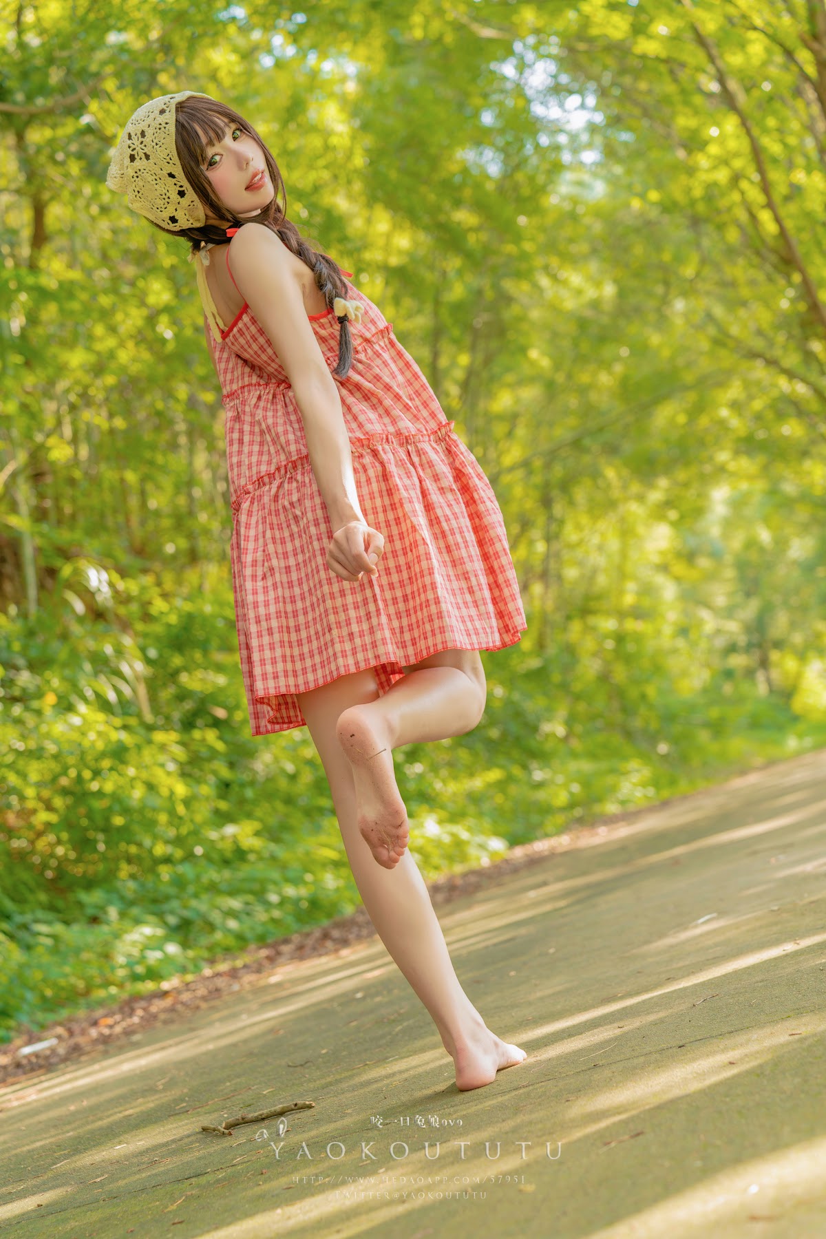 Coser@黏黏团子兔 – 绿野茶会 Lovesick Girls - P29