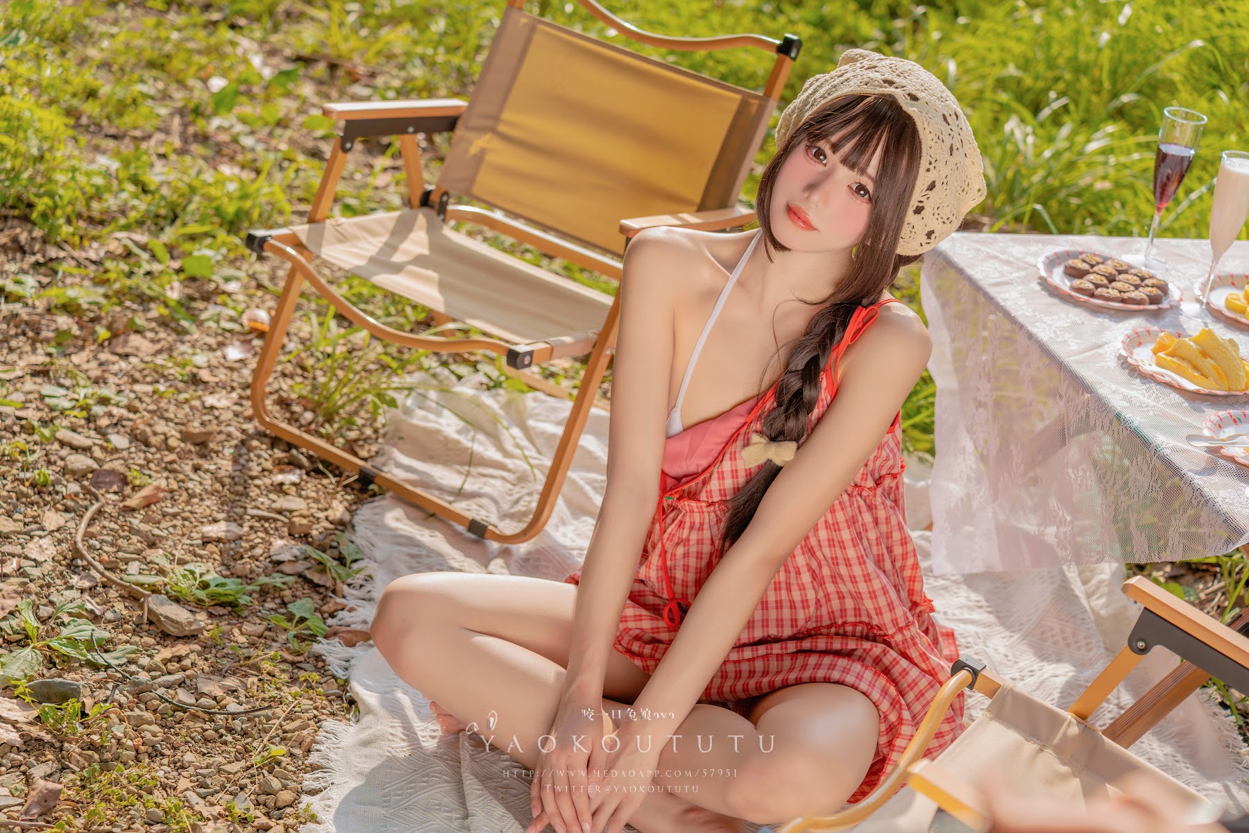 Coser@黏黏团子兔 – 绿野茶会 Lovesick Girls - P44