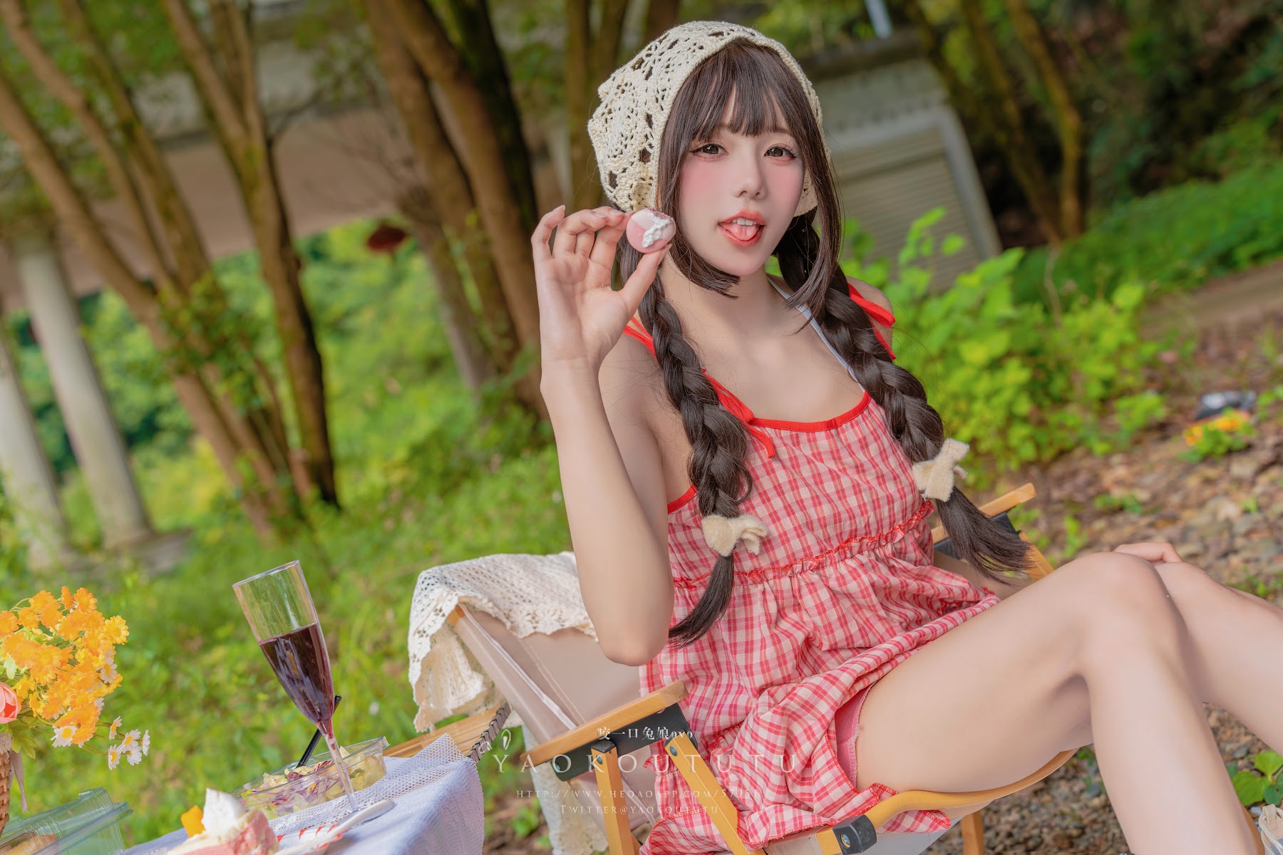 Coser@黏黏团子兔 – 绿野茶会 Lovesick Girls - P69