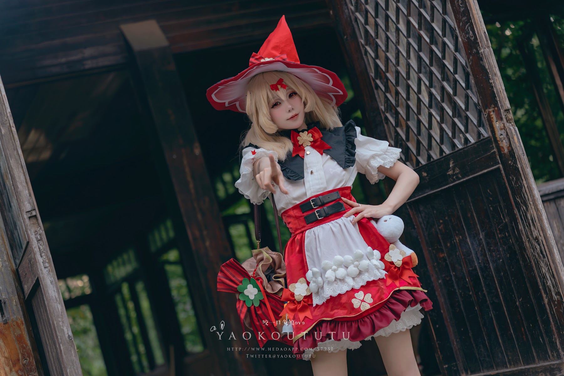 Coser@黏黏团子兔 – 琪花星烛·可莉 可莉炸鱼舞 - P12