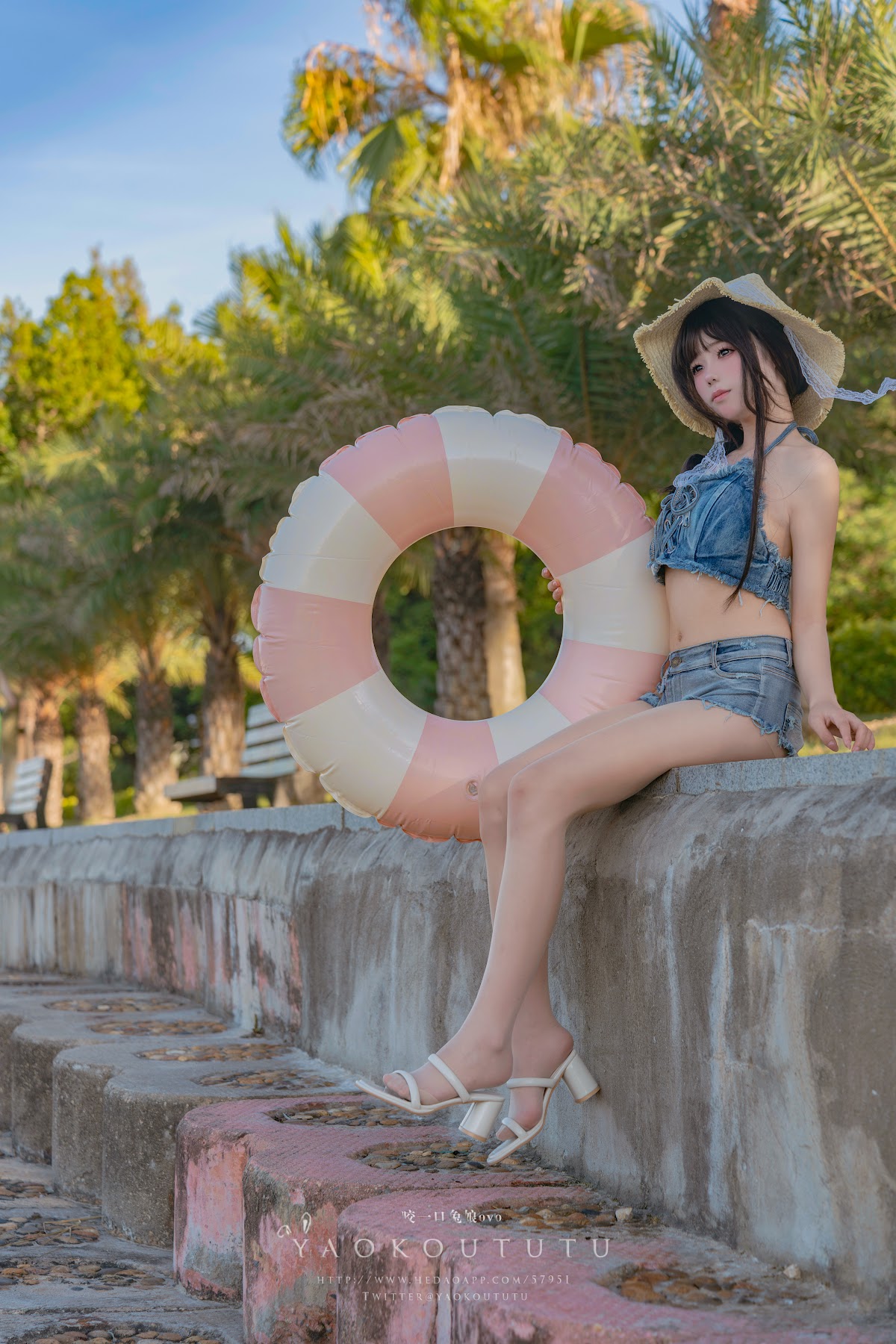 Coser@黏黏团子兔 – 海の夏日 Shotgun - P12