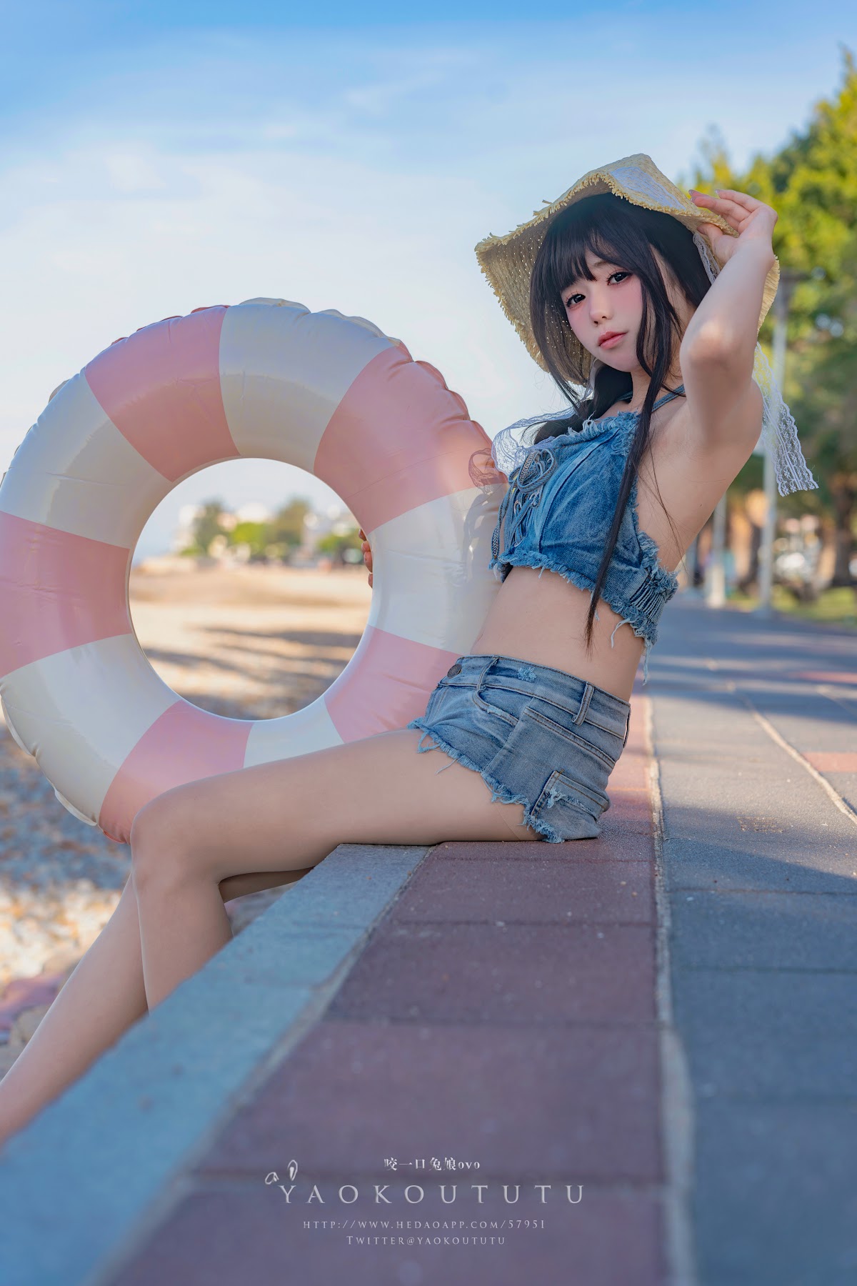 Coser@黏黏团子兔 – 海の夏日 Shotgun - P1
