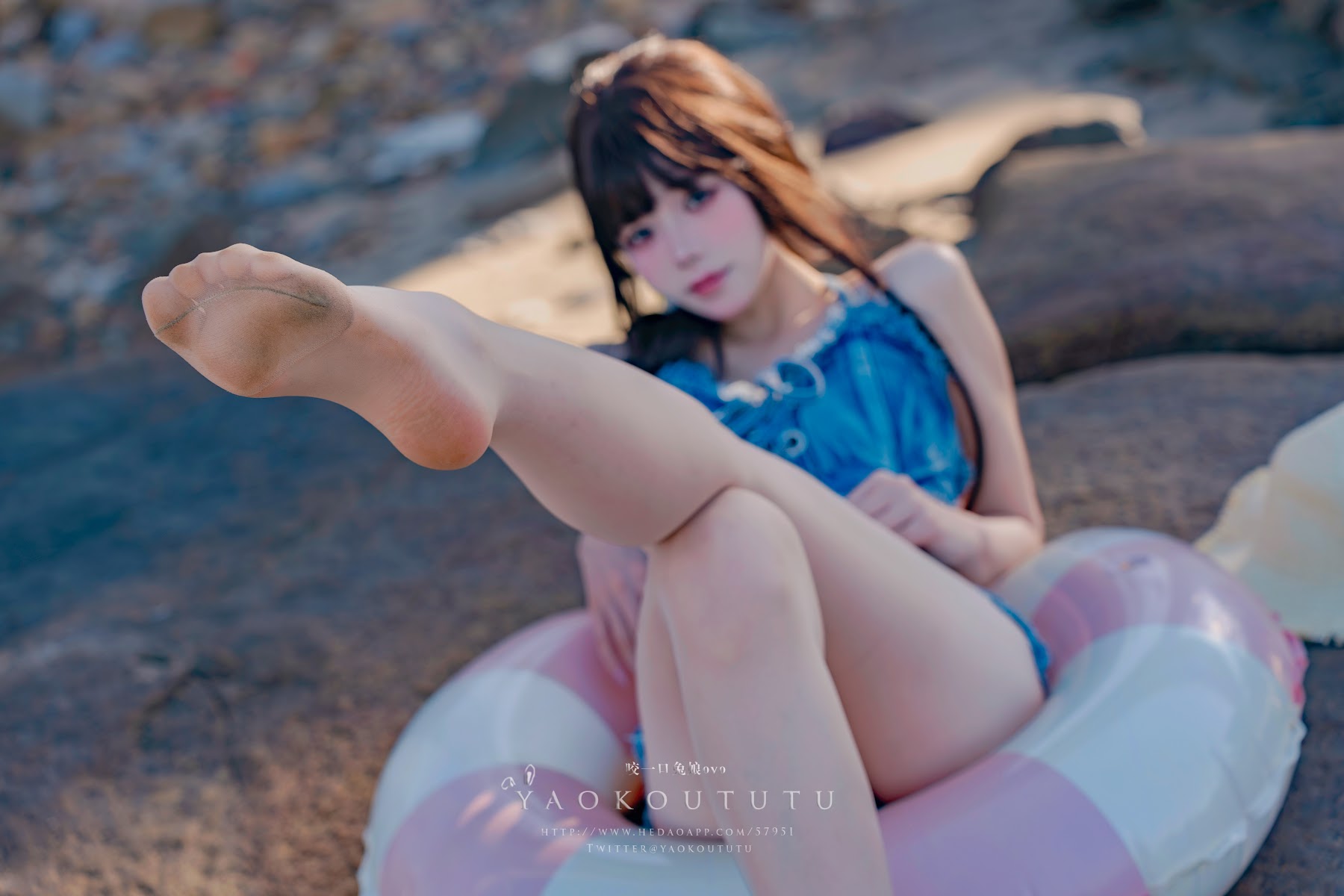 Coser@黏黏团子兔 – 海の夏日 Shotgun - P37